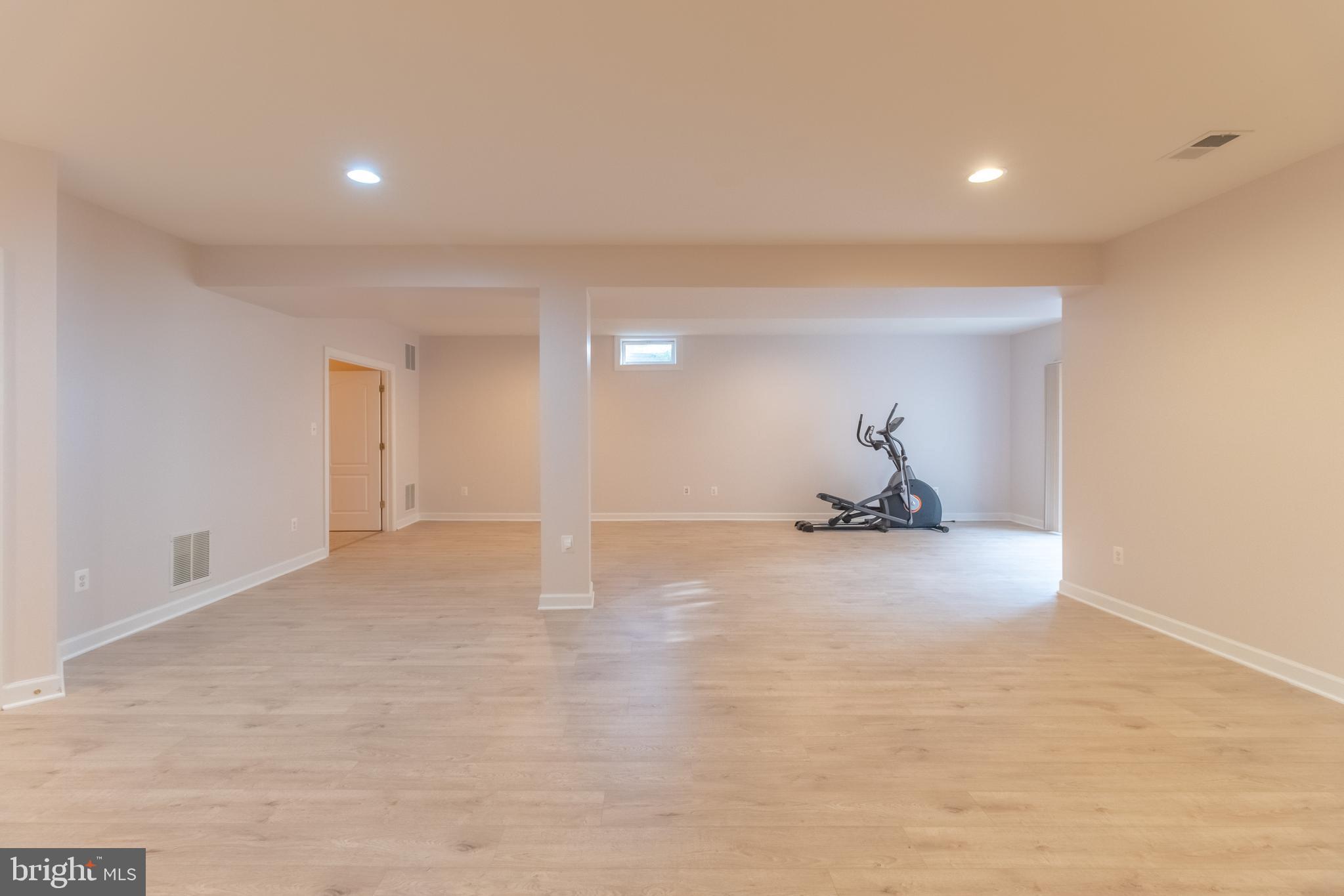 MONTICELLO - Residential