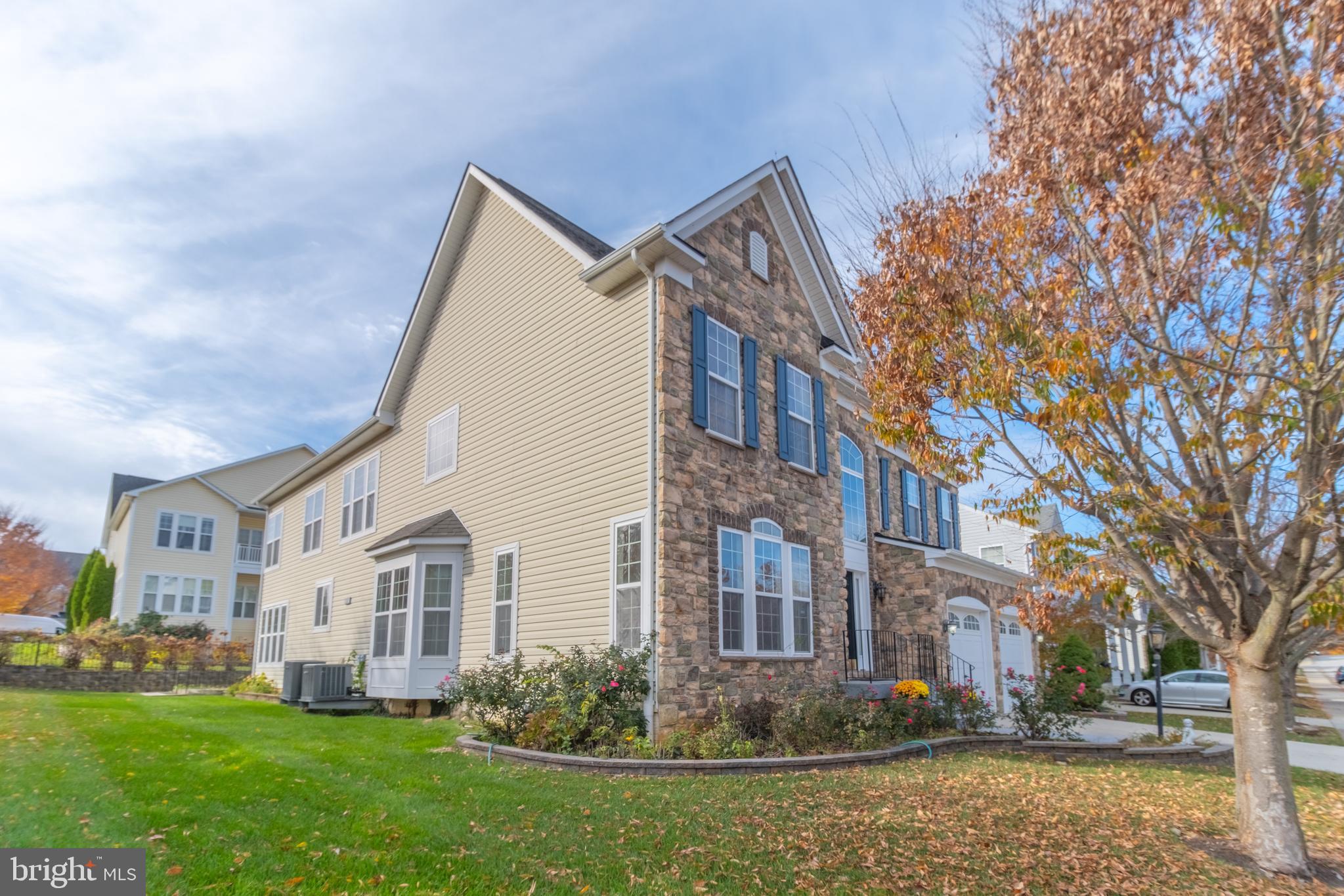 MONTICELLO - Residential