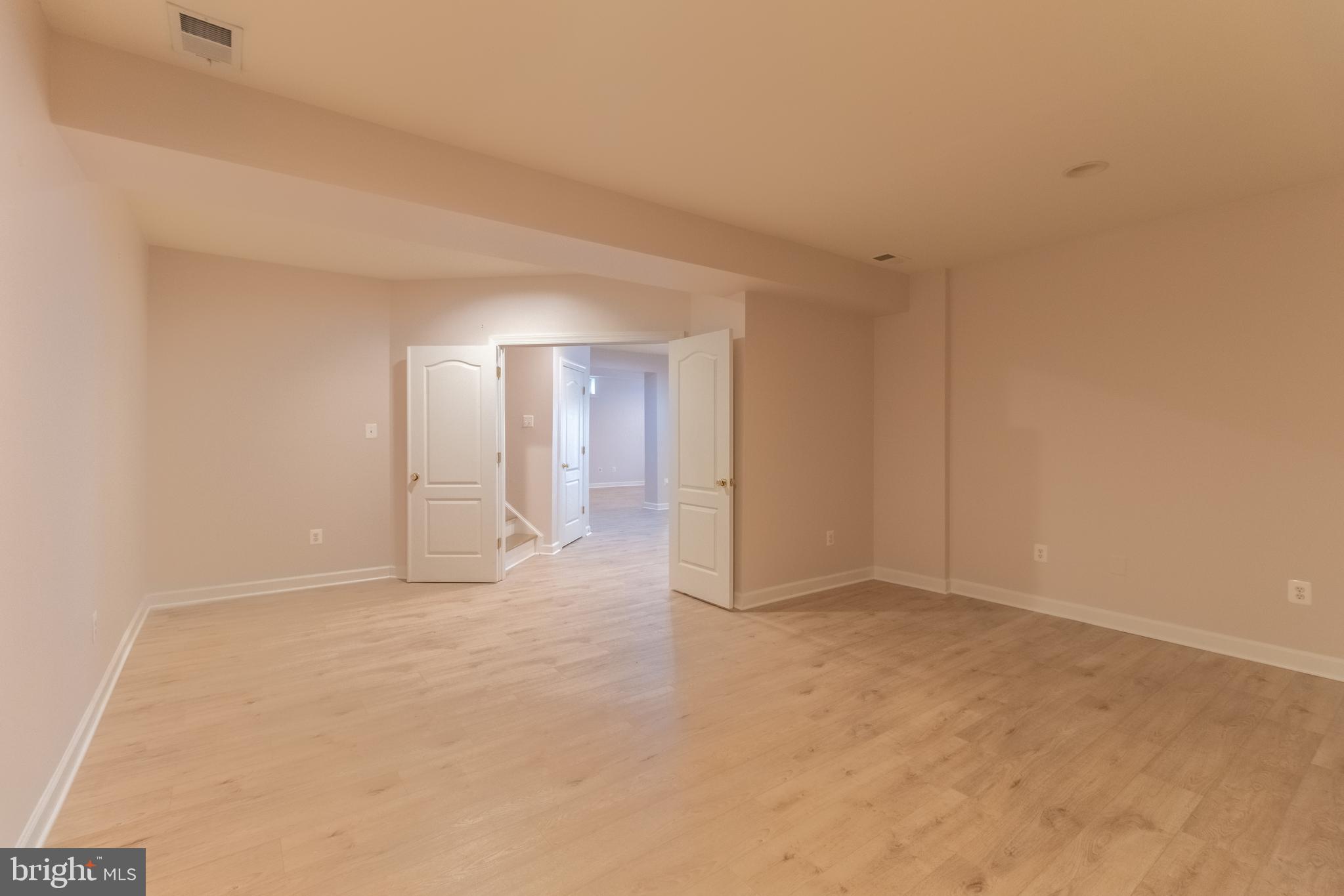 MONTICELLO - Residential