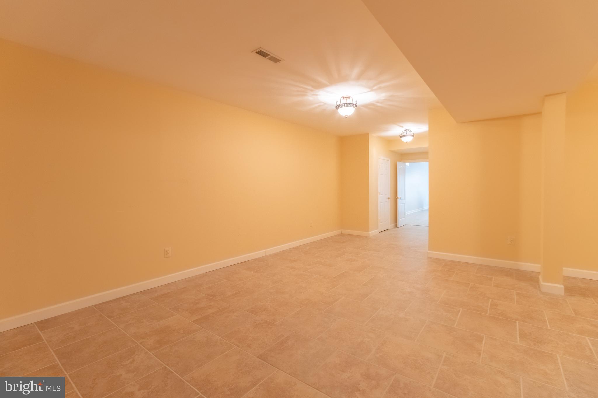 MONTICELLO - Residential