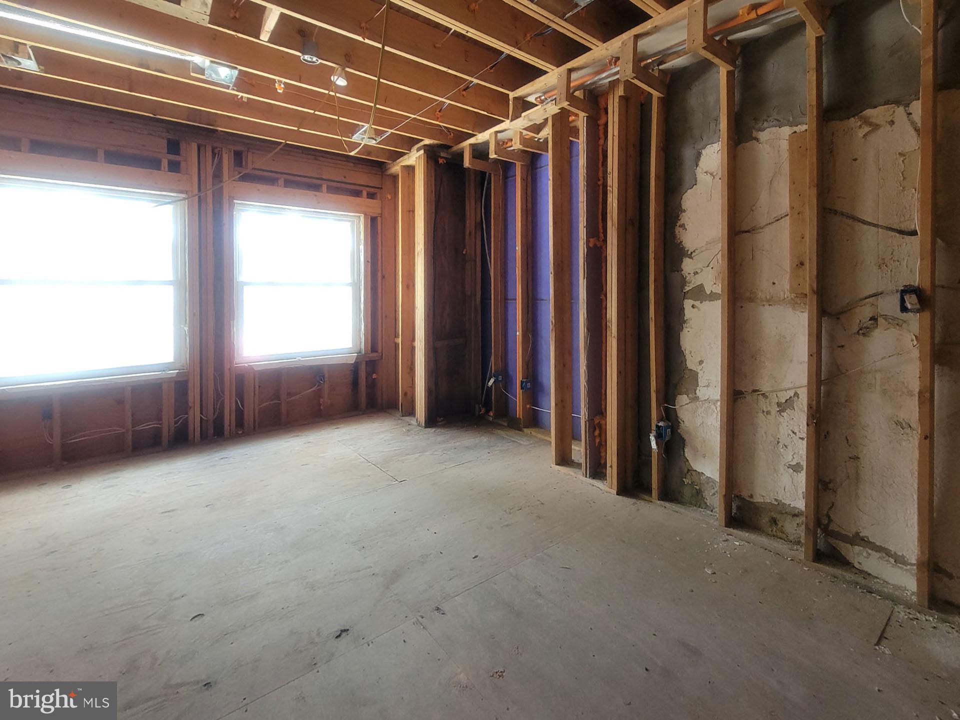 44 S 44TH STREET