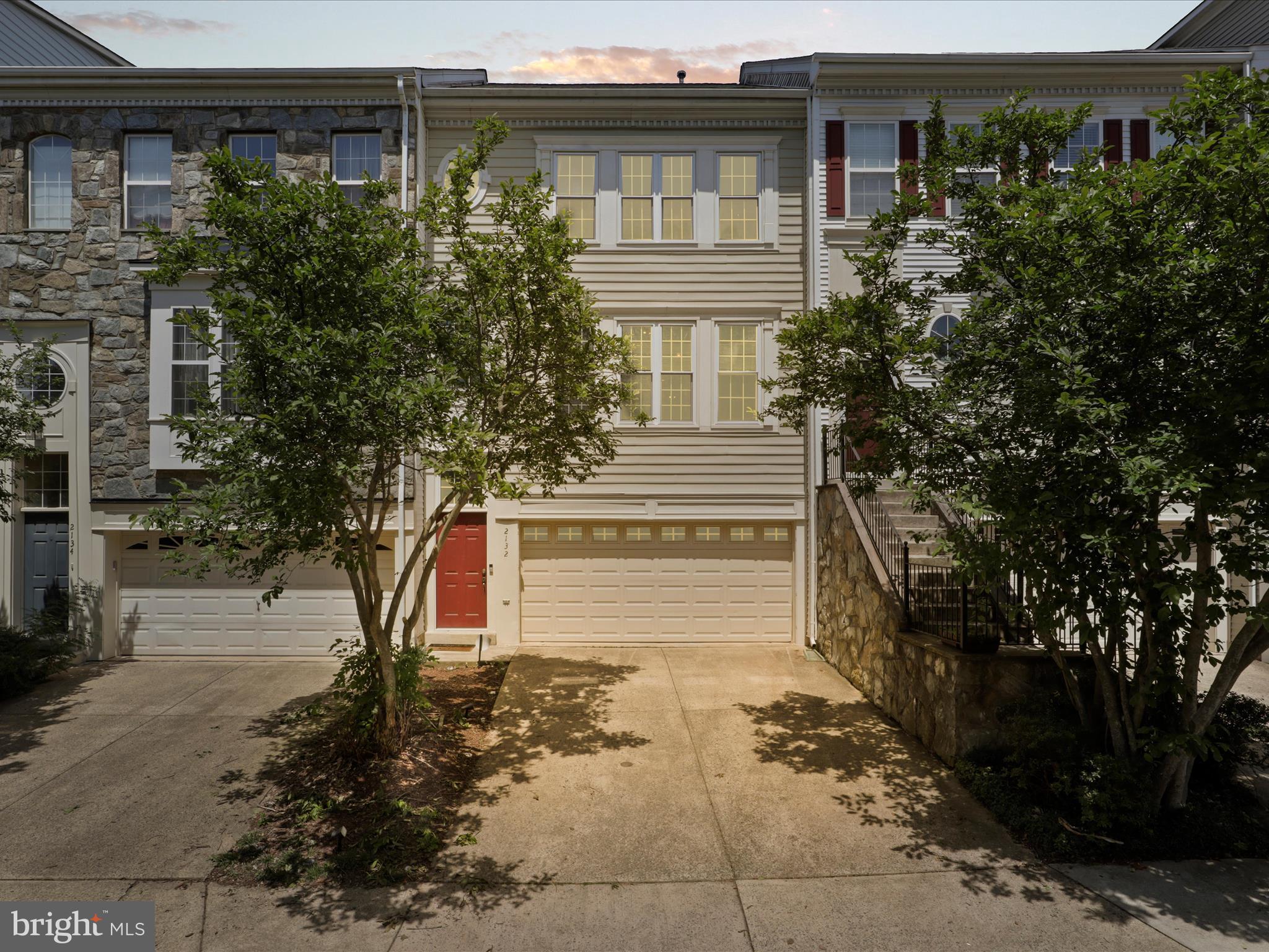 2132 CAPSTONE CIRCLE