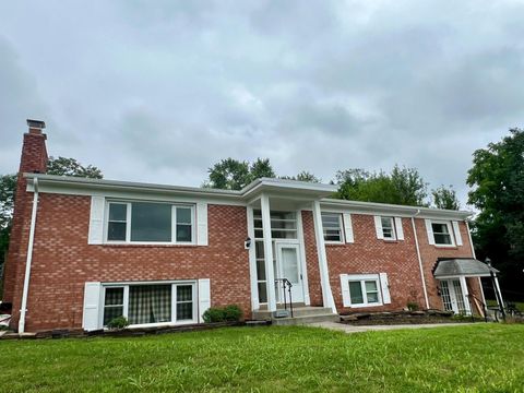Homes For Sale - 8417 Impalla Drive<br/> Prince William County, MANASSAS, VA 20110