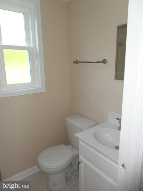 COUNTRY CLUB - Residential Lease