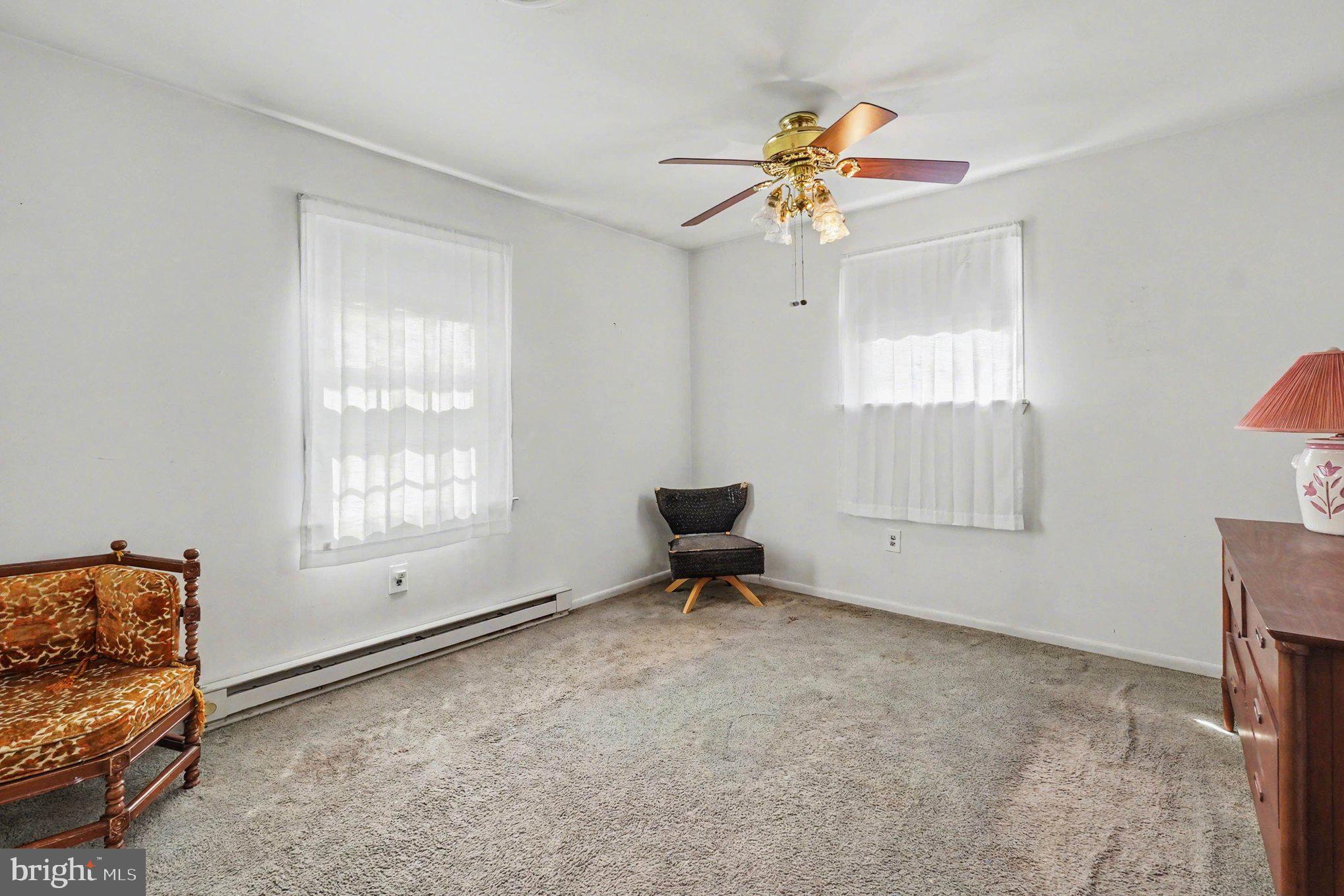 VILLAGE KNOLL - Residential