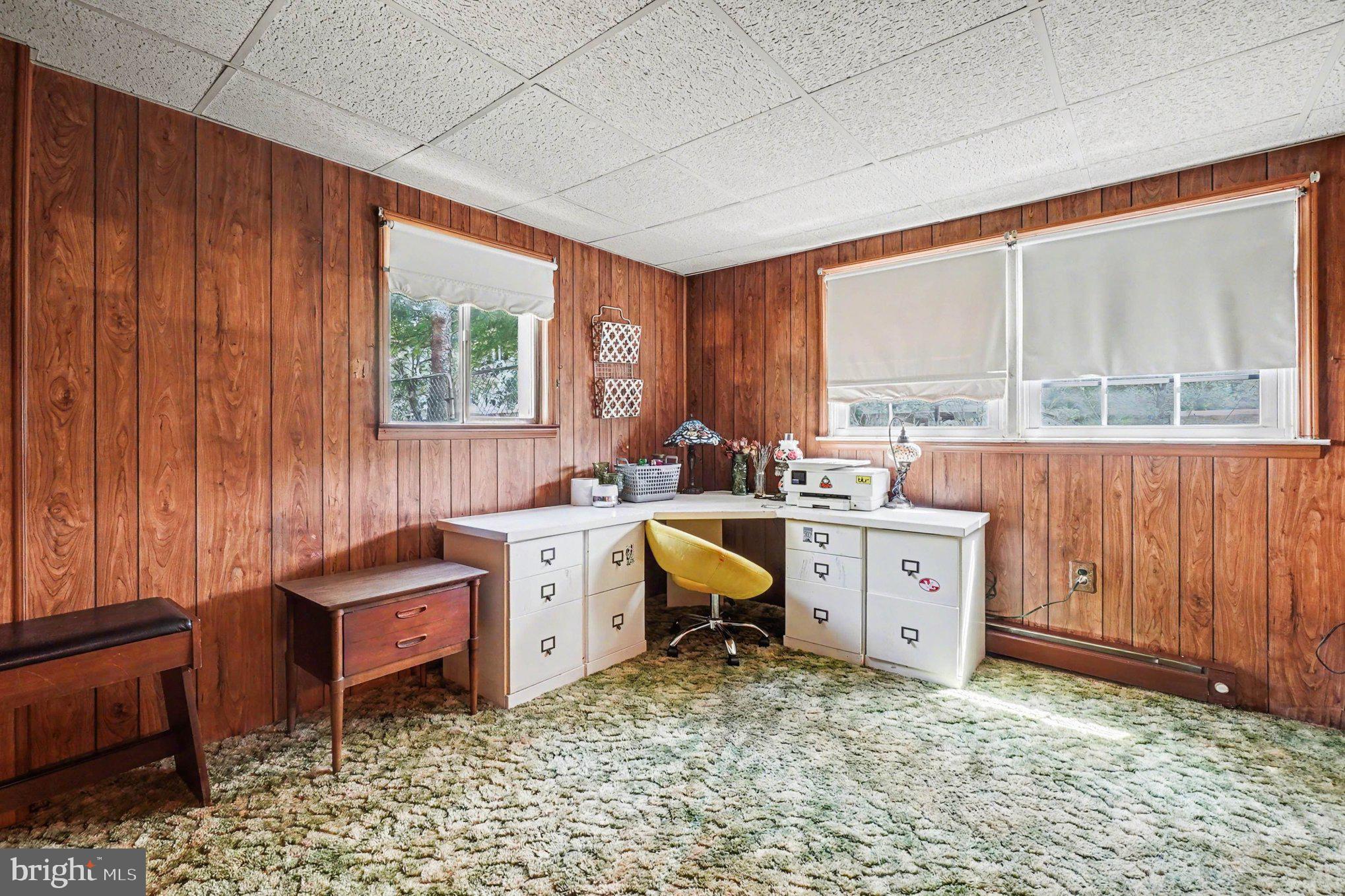 VILLAGE KNOLL - Residential