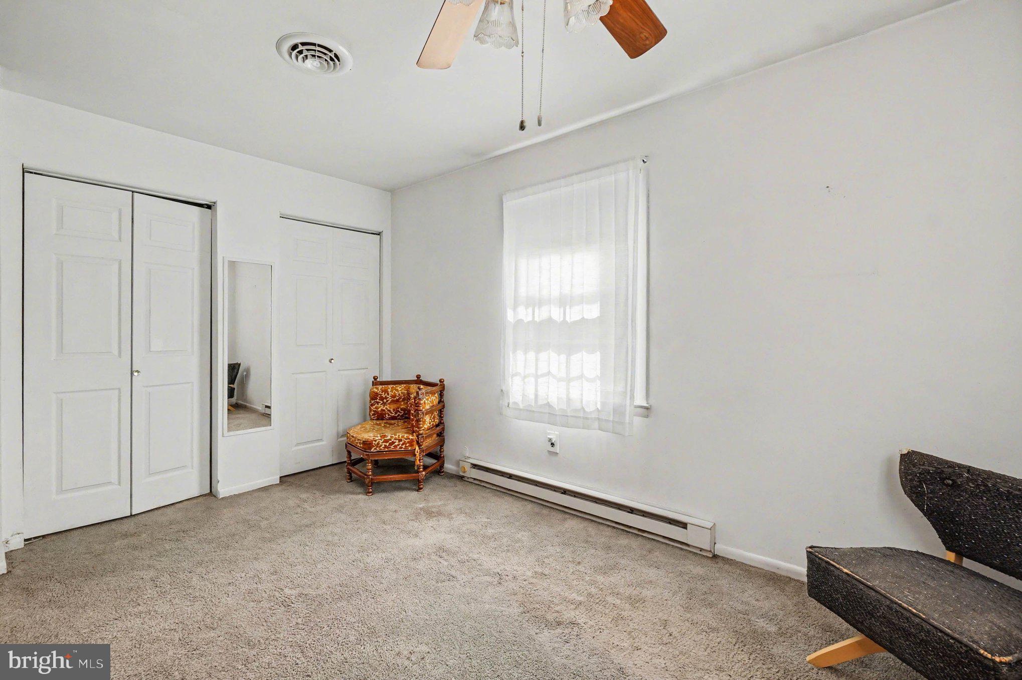 VILLAGE KNOLL - Residential