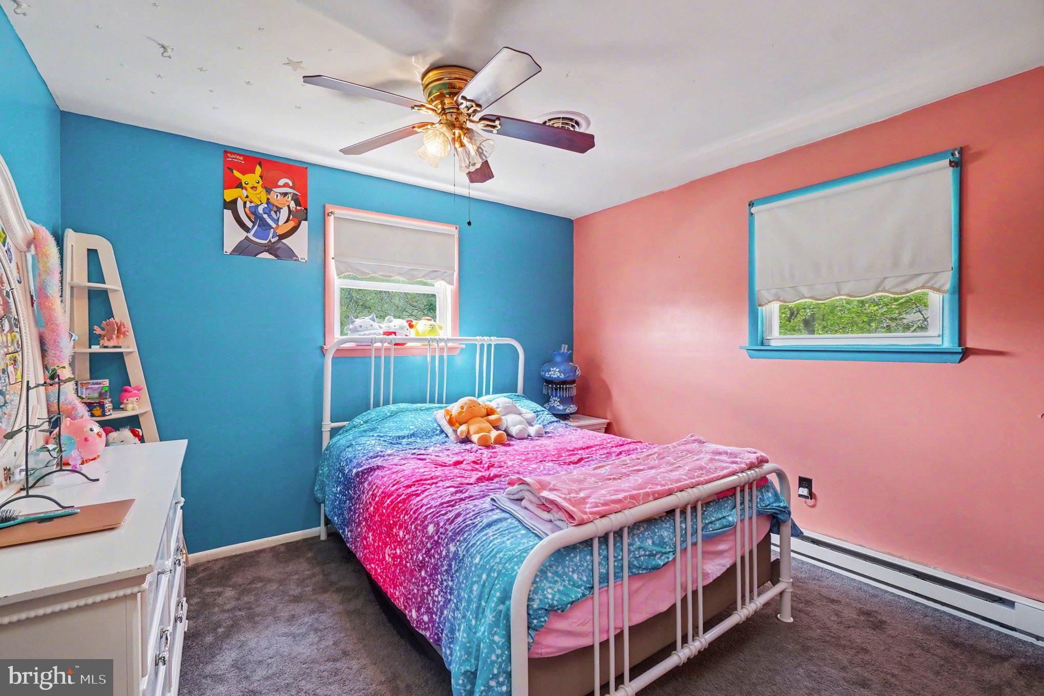 VILLAGE KNOLL - Residential