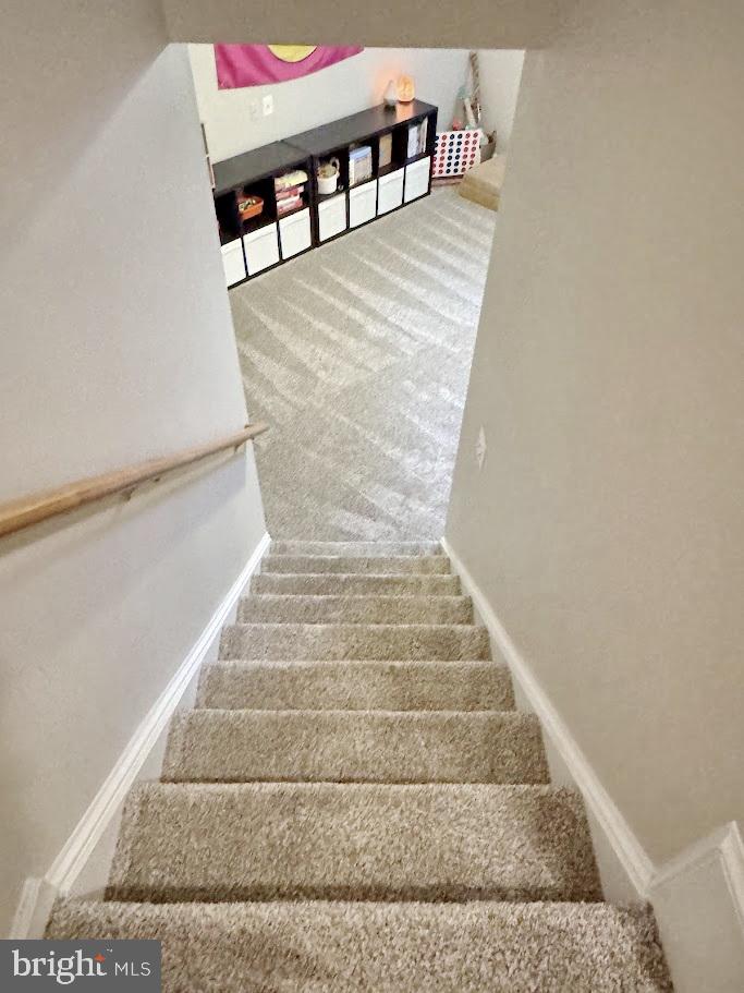 CHATHAM  VILLAGE - Residential