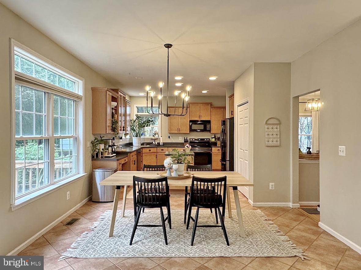 CHATHAM  VILLAGE - Residential