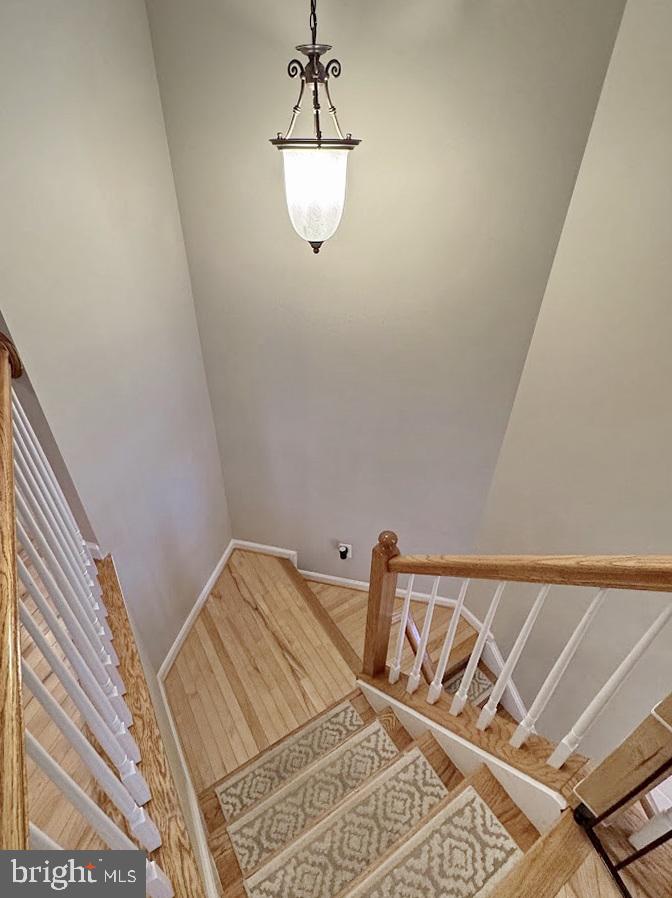 CHATHAM  VILLAGE - Residential