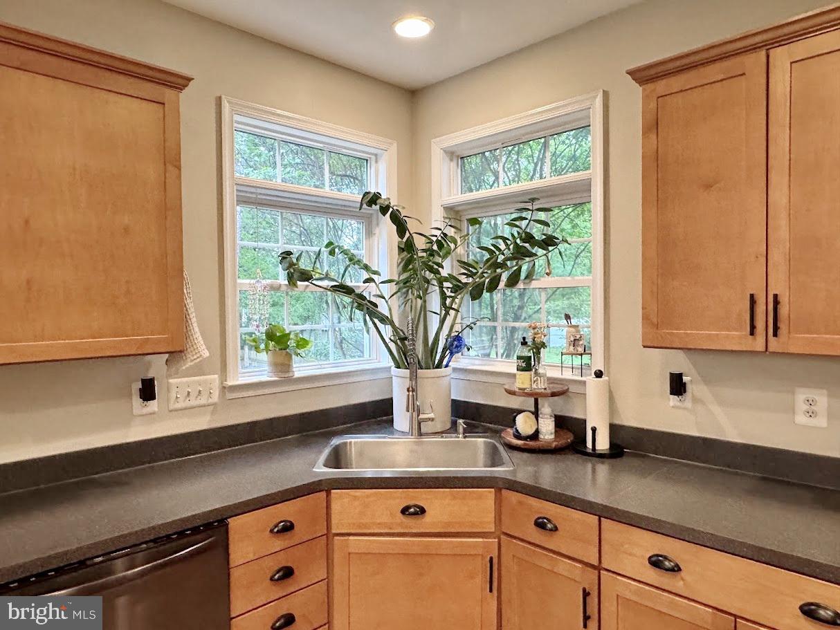 CHATHAM  VILLAGE - Residential