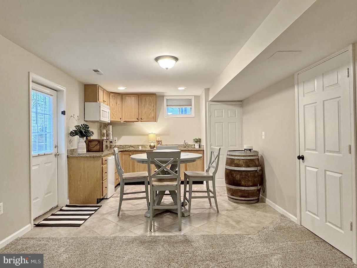 CHATHAM  VILLAGE - Residential