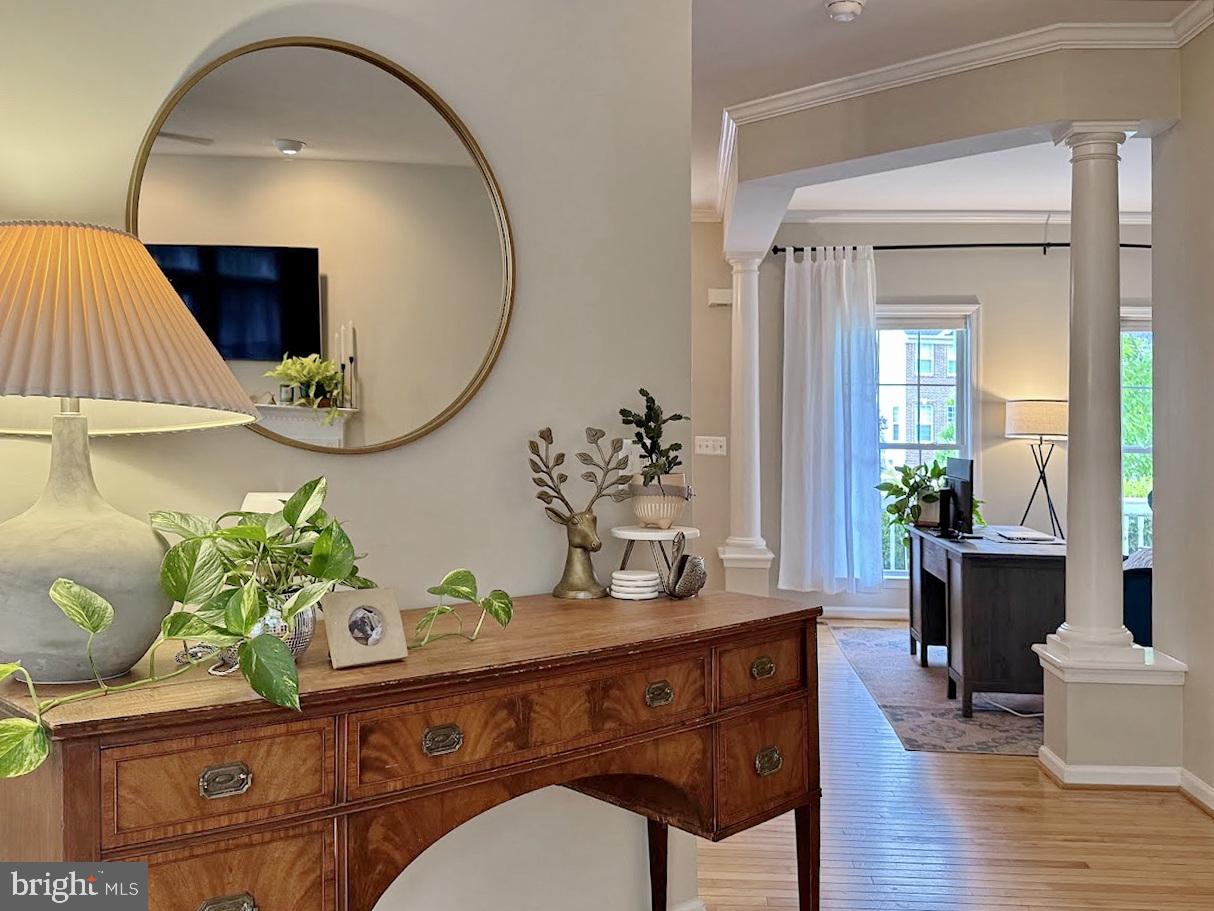 CHATHAM  VILLAGE - Residential