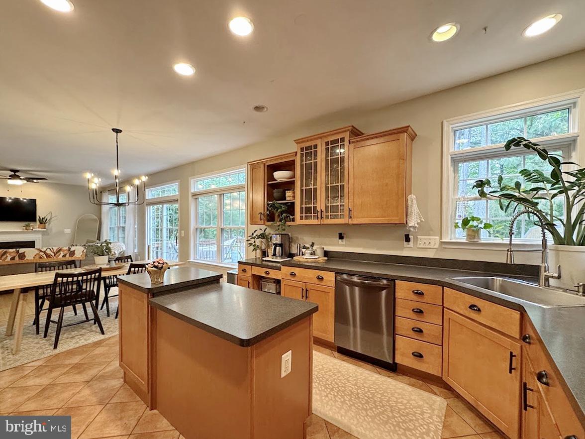 CHATHAM  VILLAGE - Residential