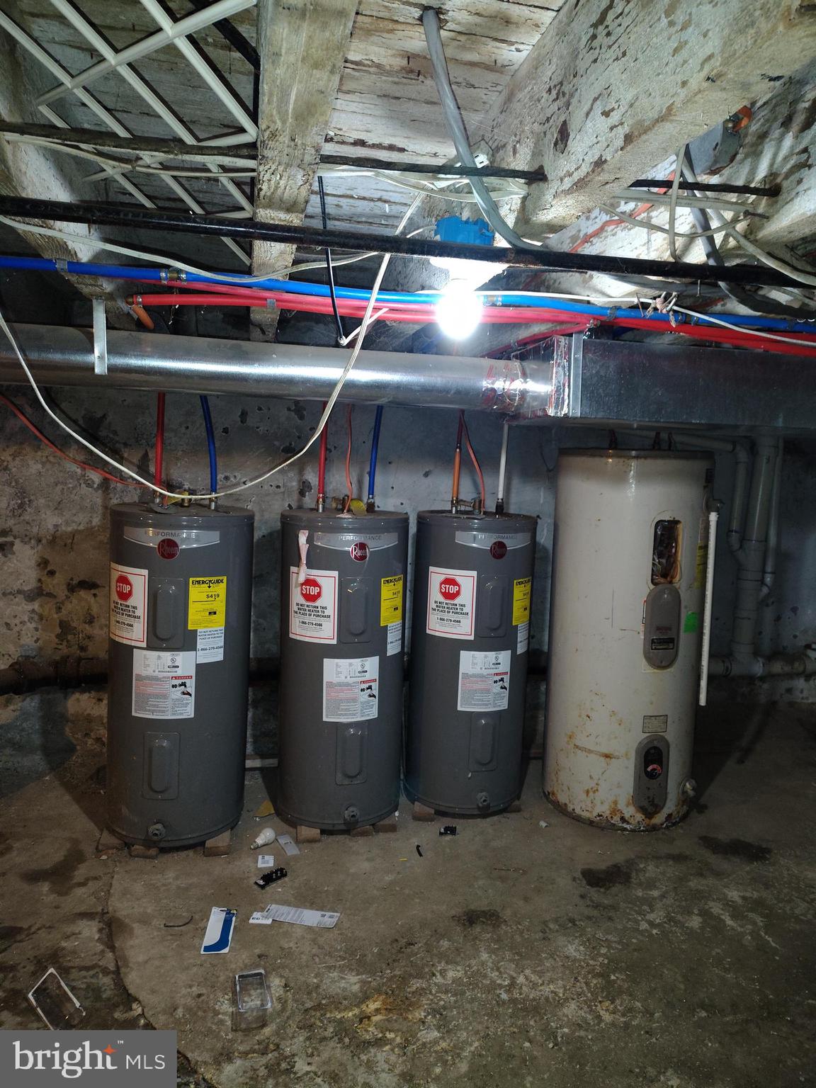 STRAWBERRY MANSION - Residential Income