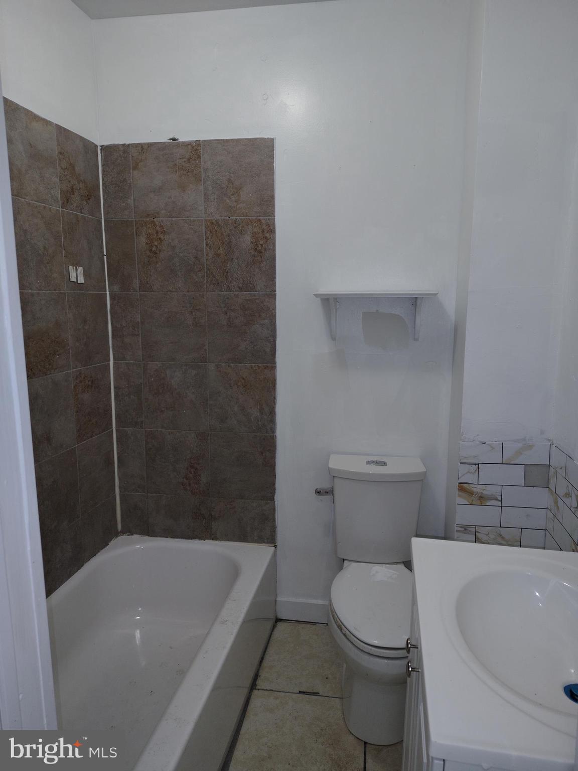 STRAWBERRY MANSION - Residential Income