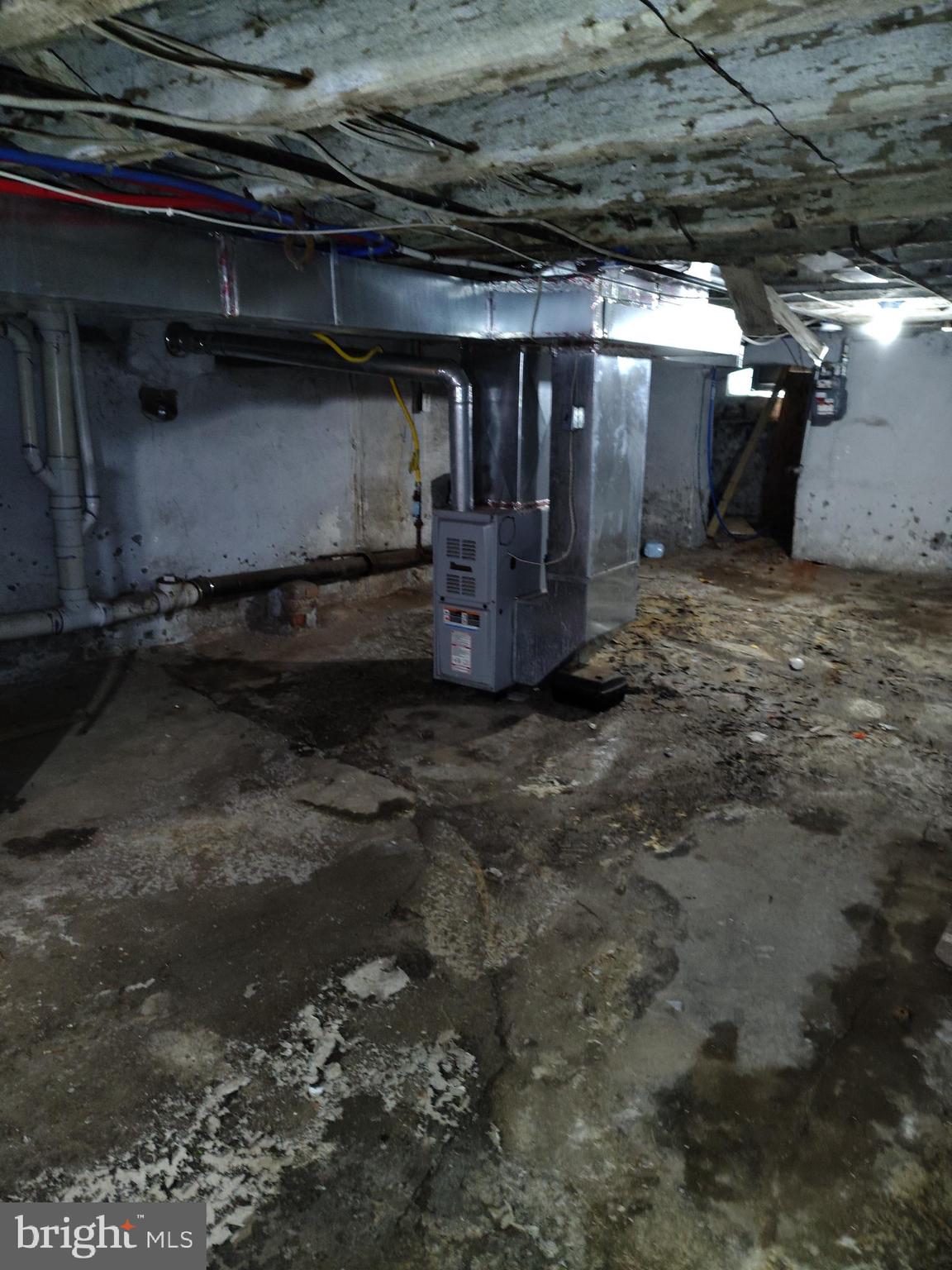 STRAWBERRY MANSION - Residential Income