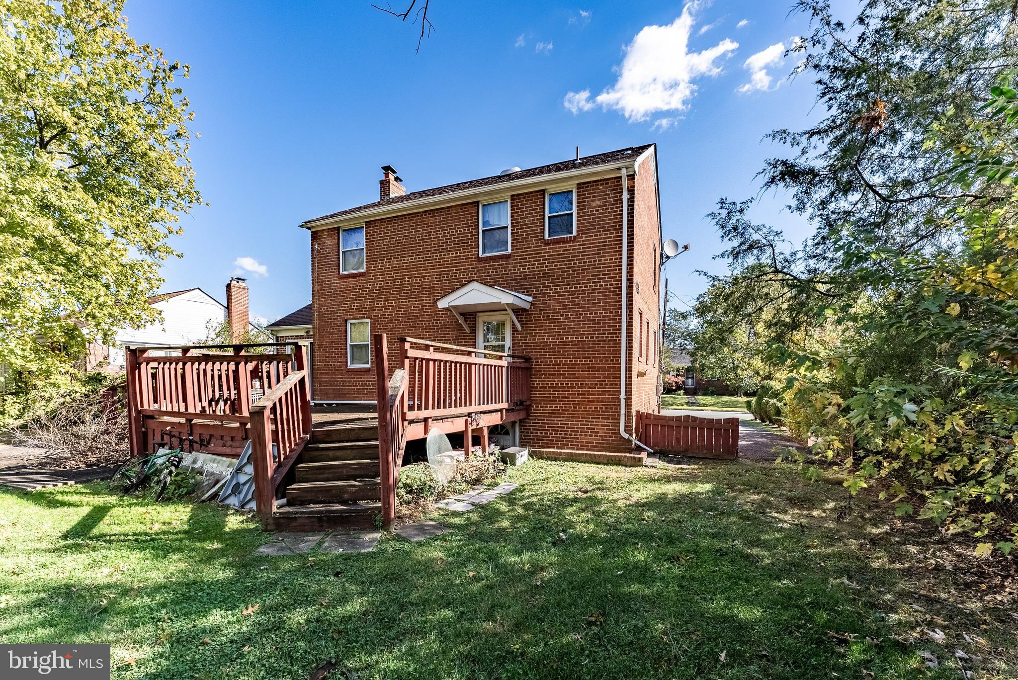 6008 DINWIDDIE STREET