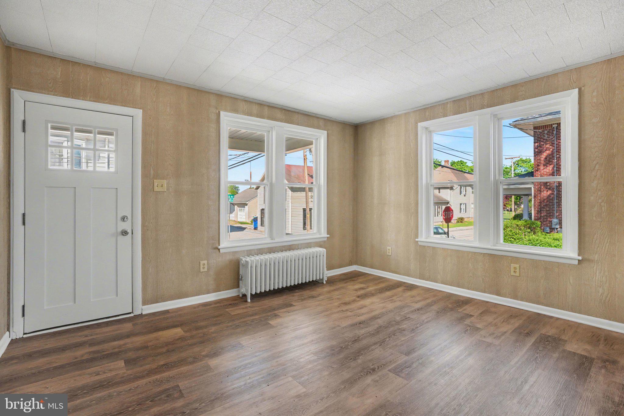 LITTLESTOWN - Residential