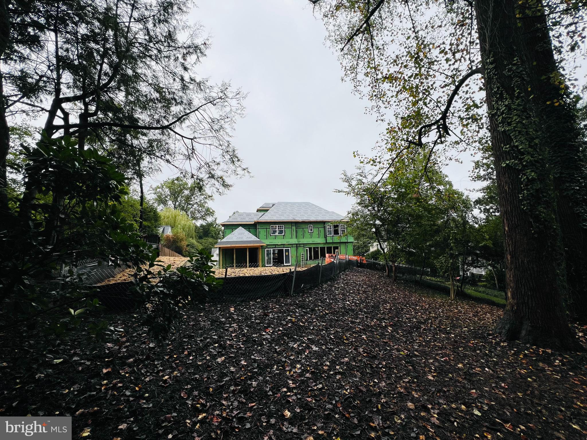 COUNTRY CLUB HILLS - Residential