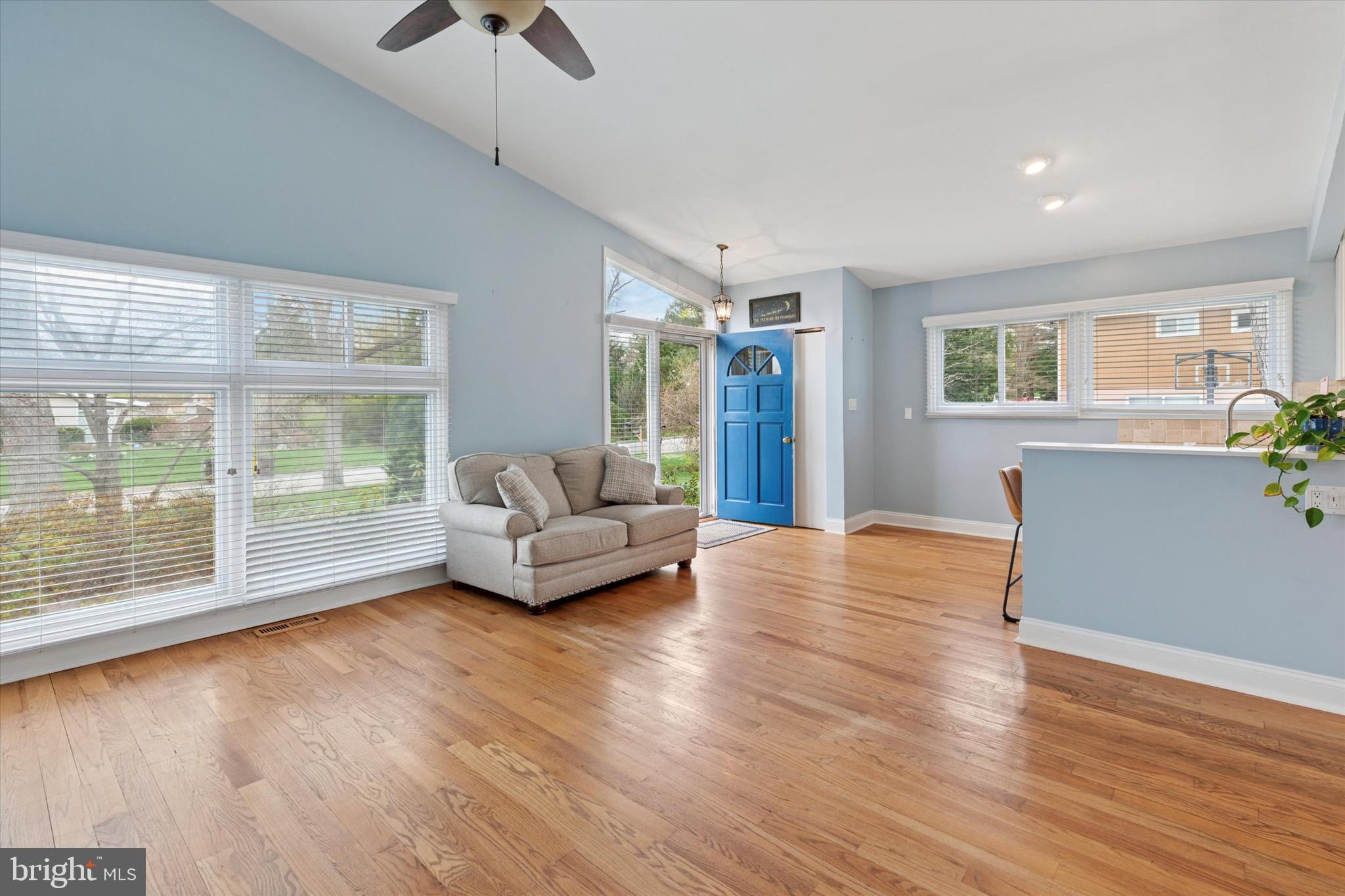 CENTER SQ GREEN - Residential