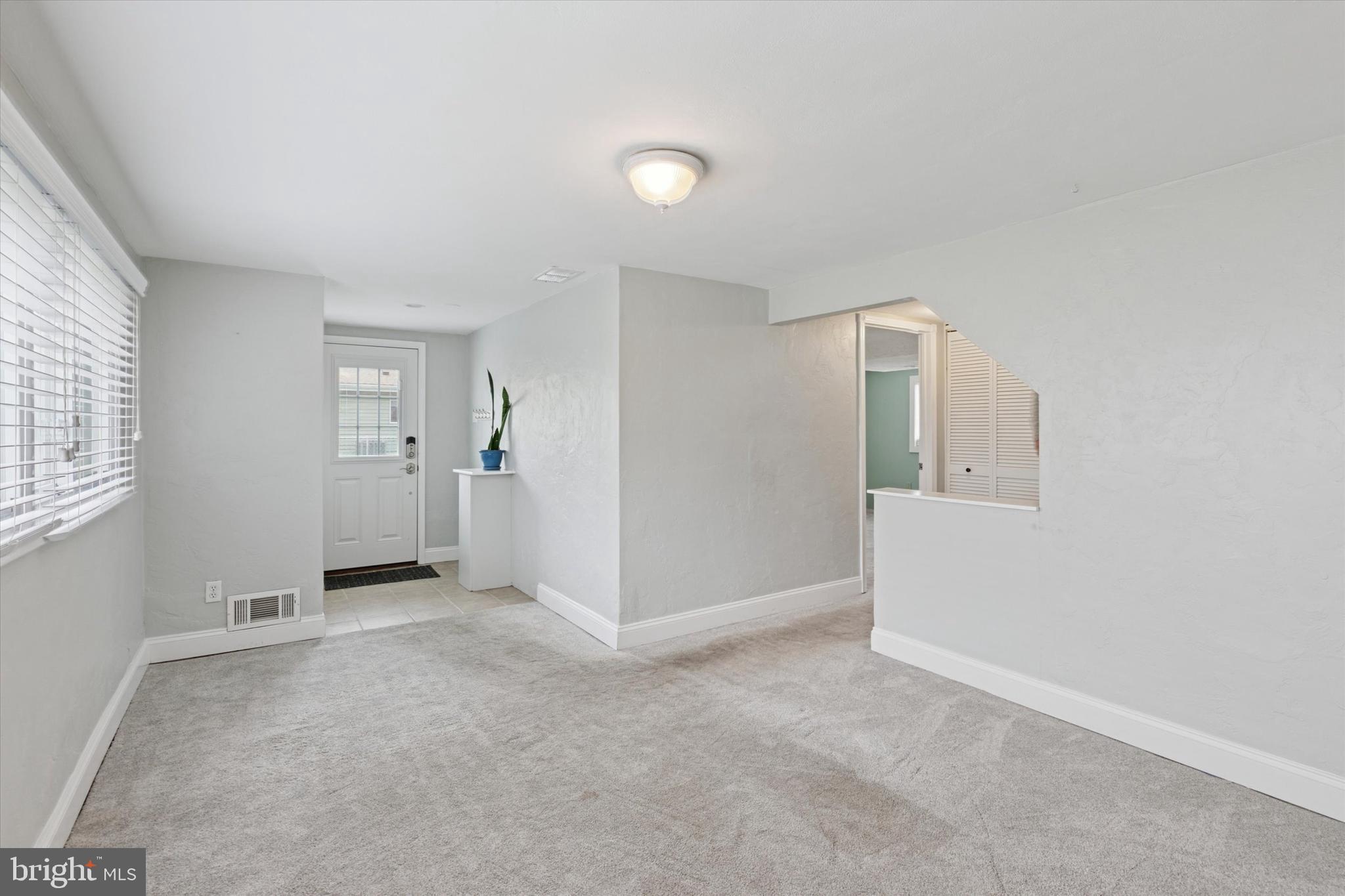 CENTER SQ GREEN - Residential