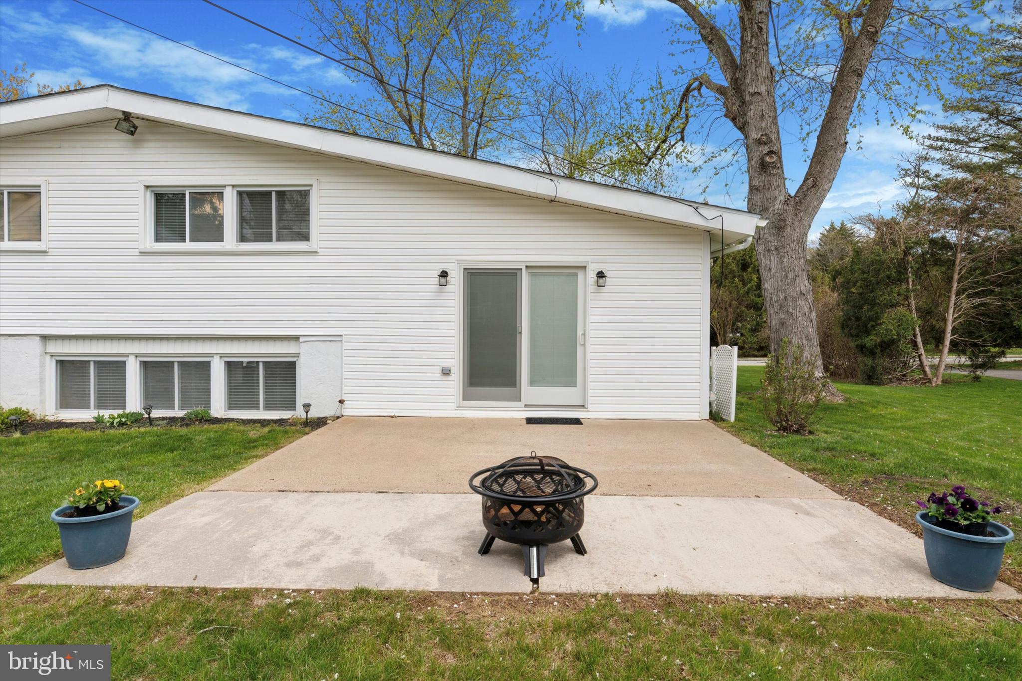 CENTER SQ GREEN - Residential