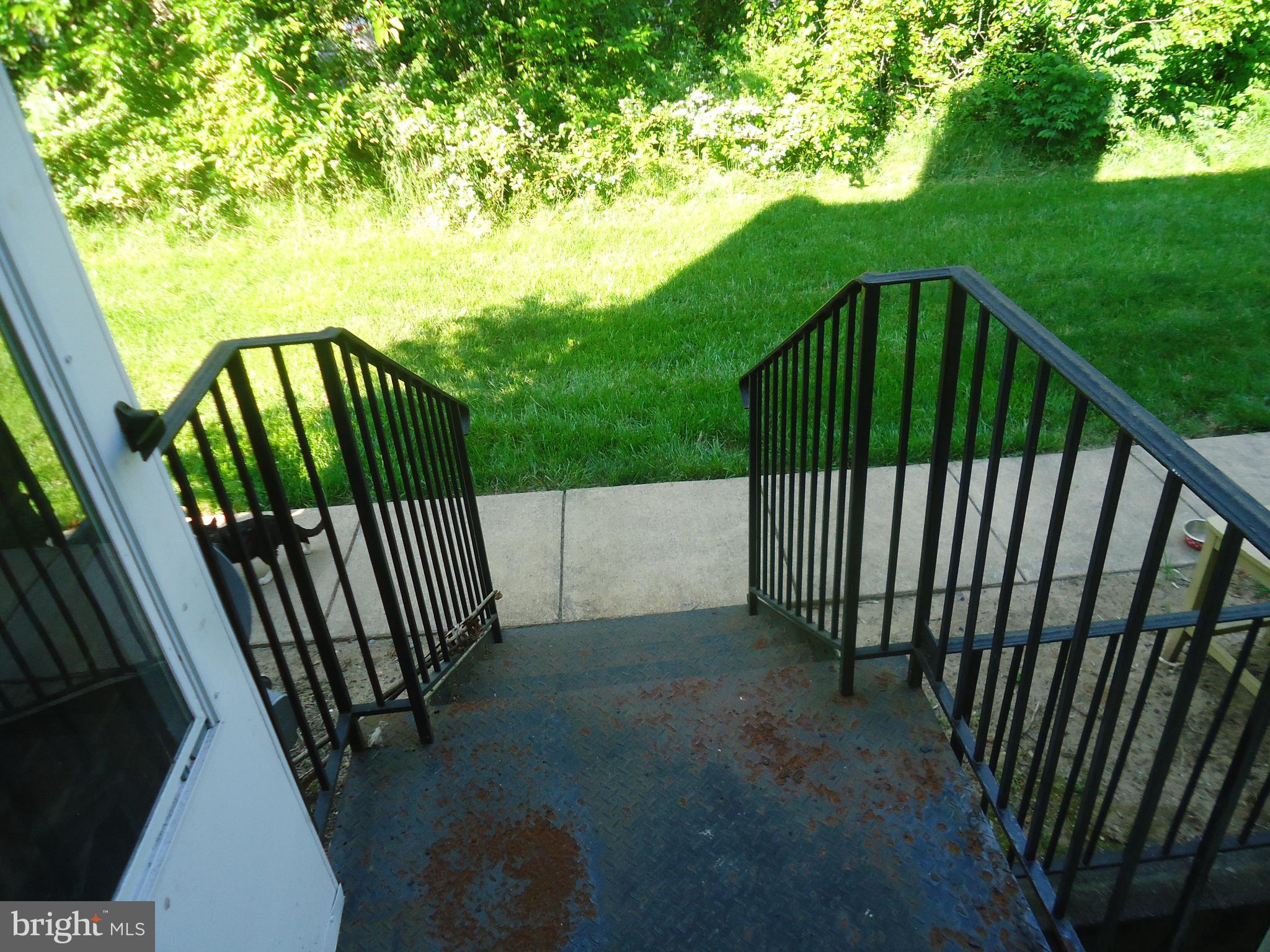 IVERSON SQUARE - Residential Lease