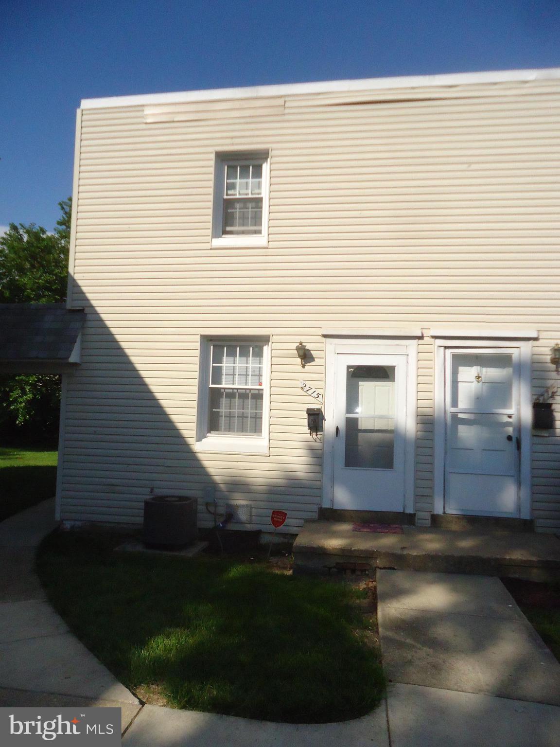 IVERSON SQUARE - Residential Lease