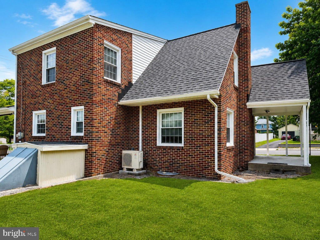 Photo of 936 N Pitt Street, CARLISLE, PA 17013 (MLS # PACB2056570)