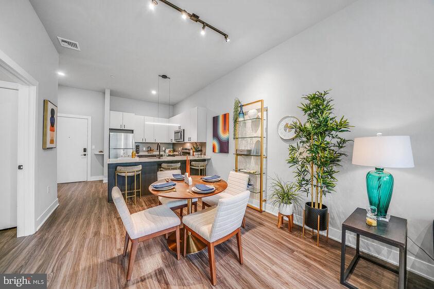 LANSDOWNE - Residential Lease