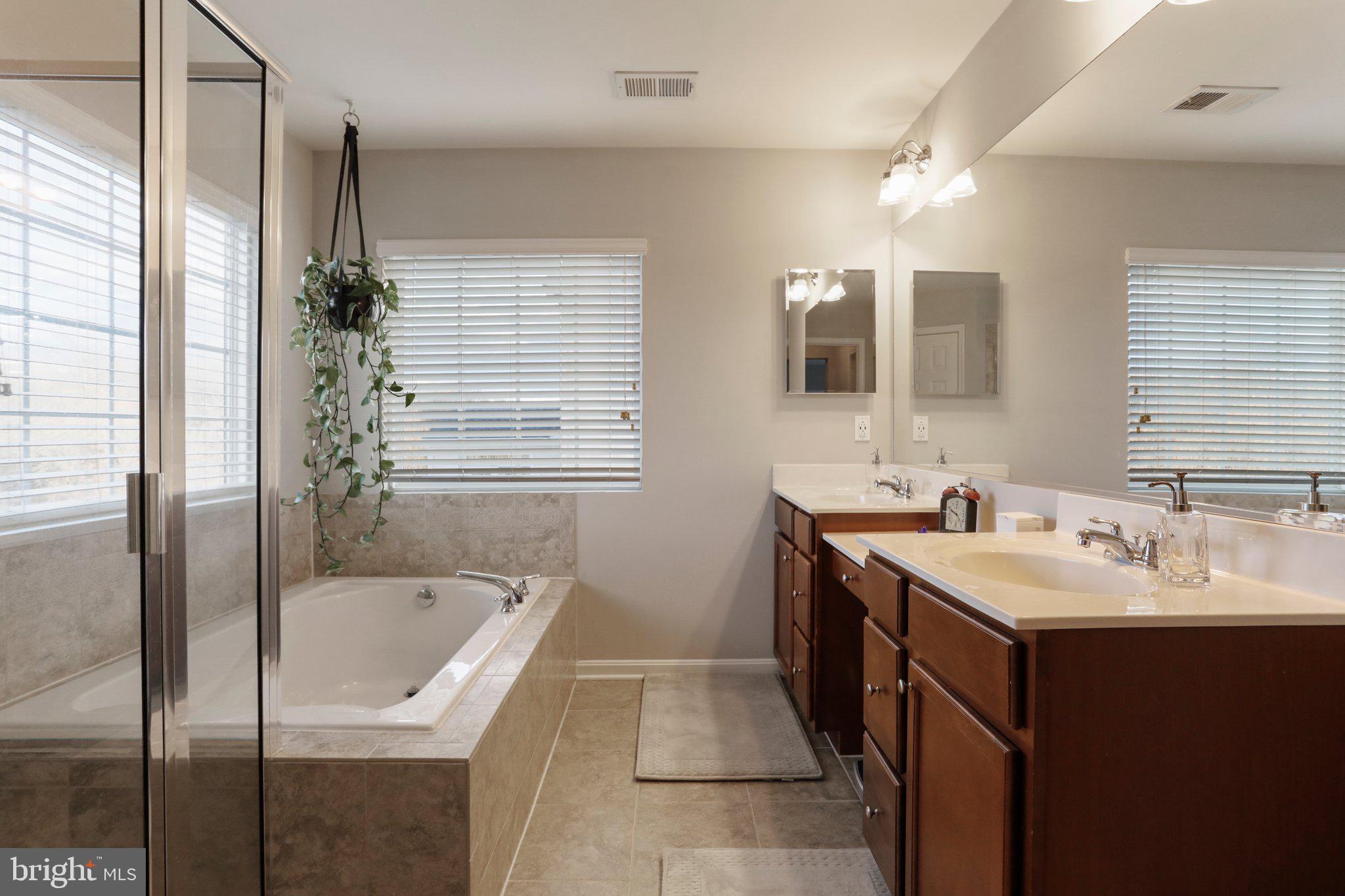 HUNTFIELD - Residential