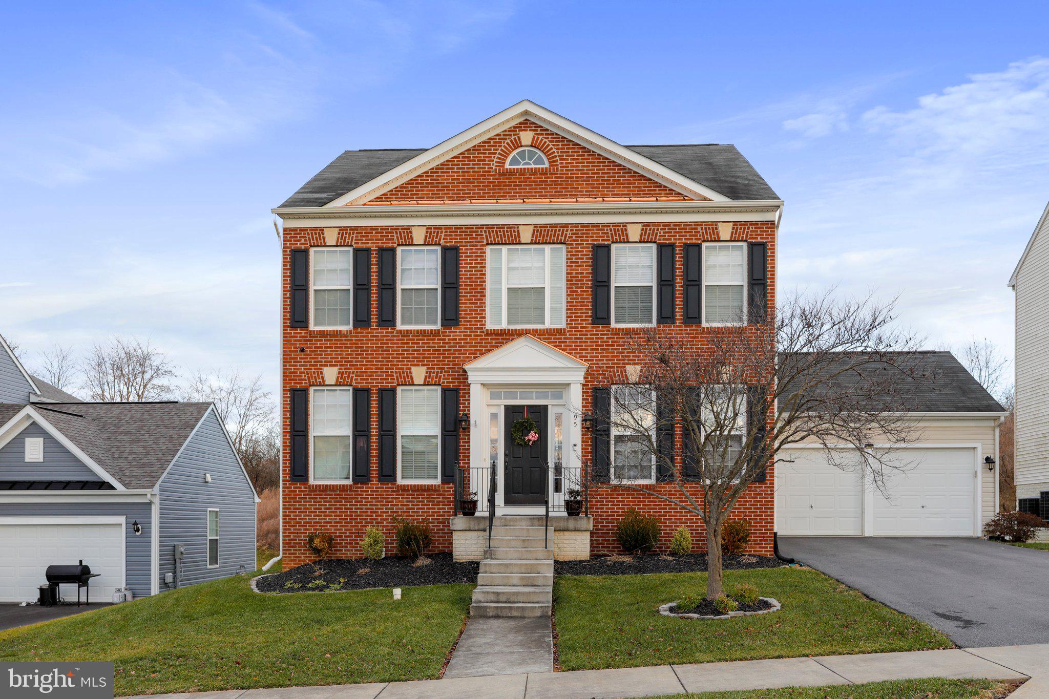 HUNTFIELD - Residential