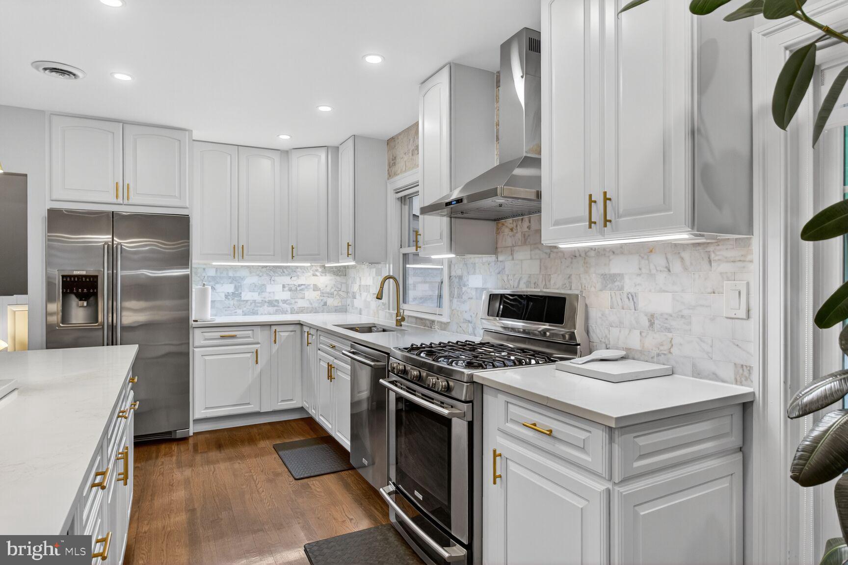 MICHAELTON MANOR - Residential