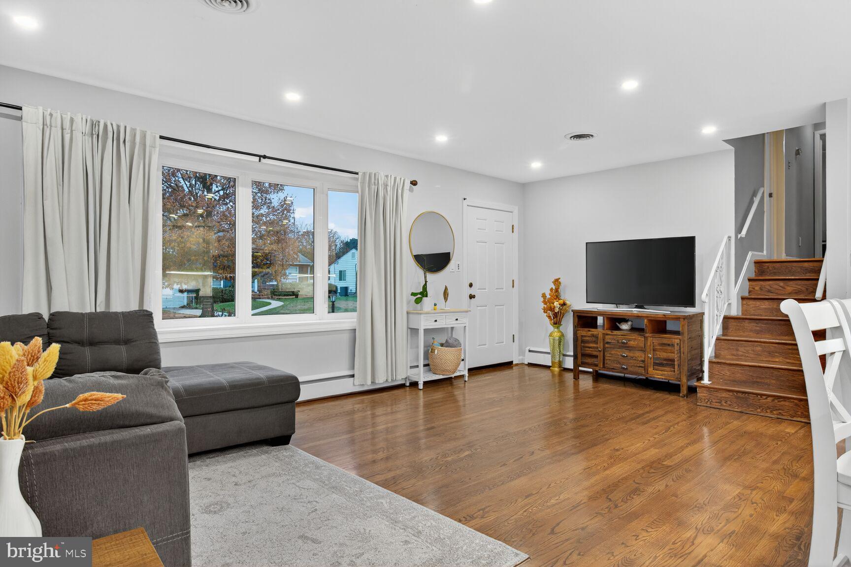 MICHAELTON MANOR - Residential