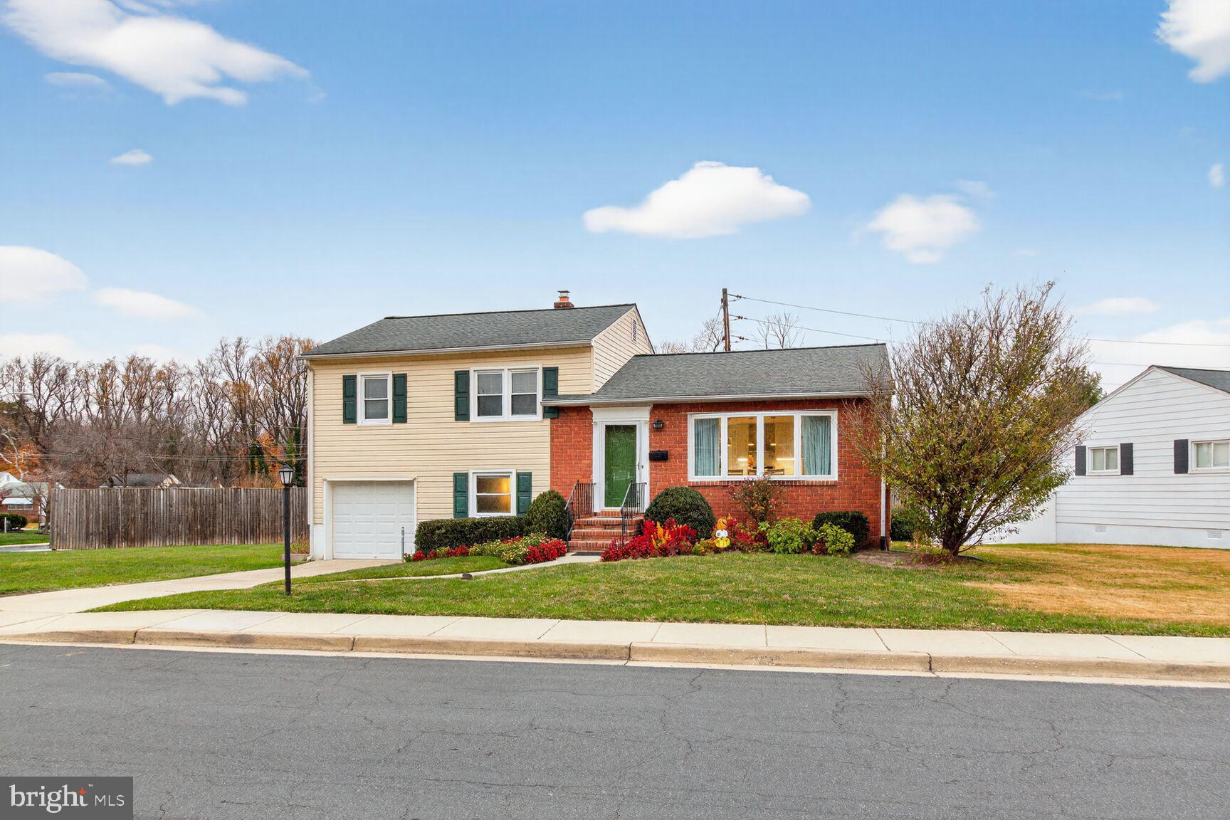 MICHAELTON MANOR - Residential