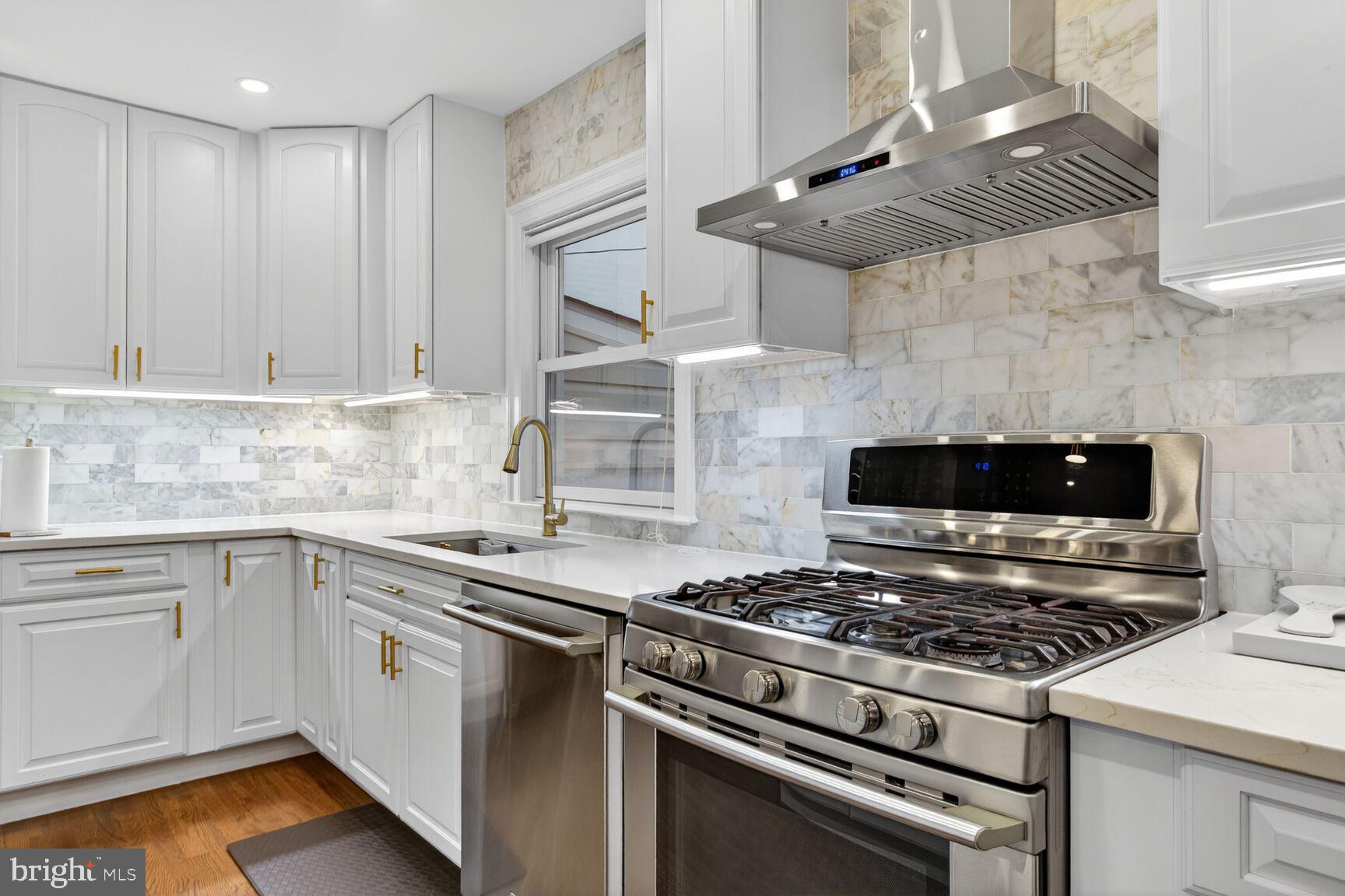 MICHAELTON MANOR - Residential