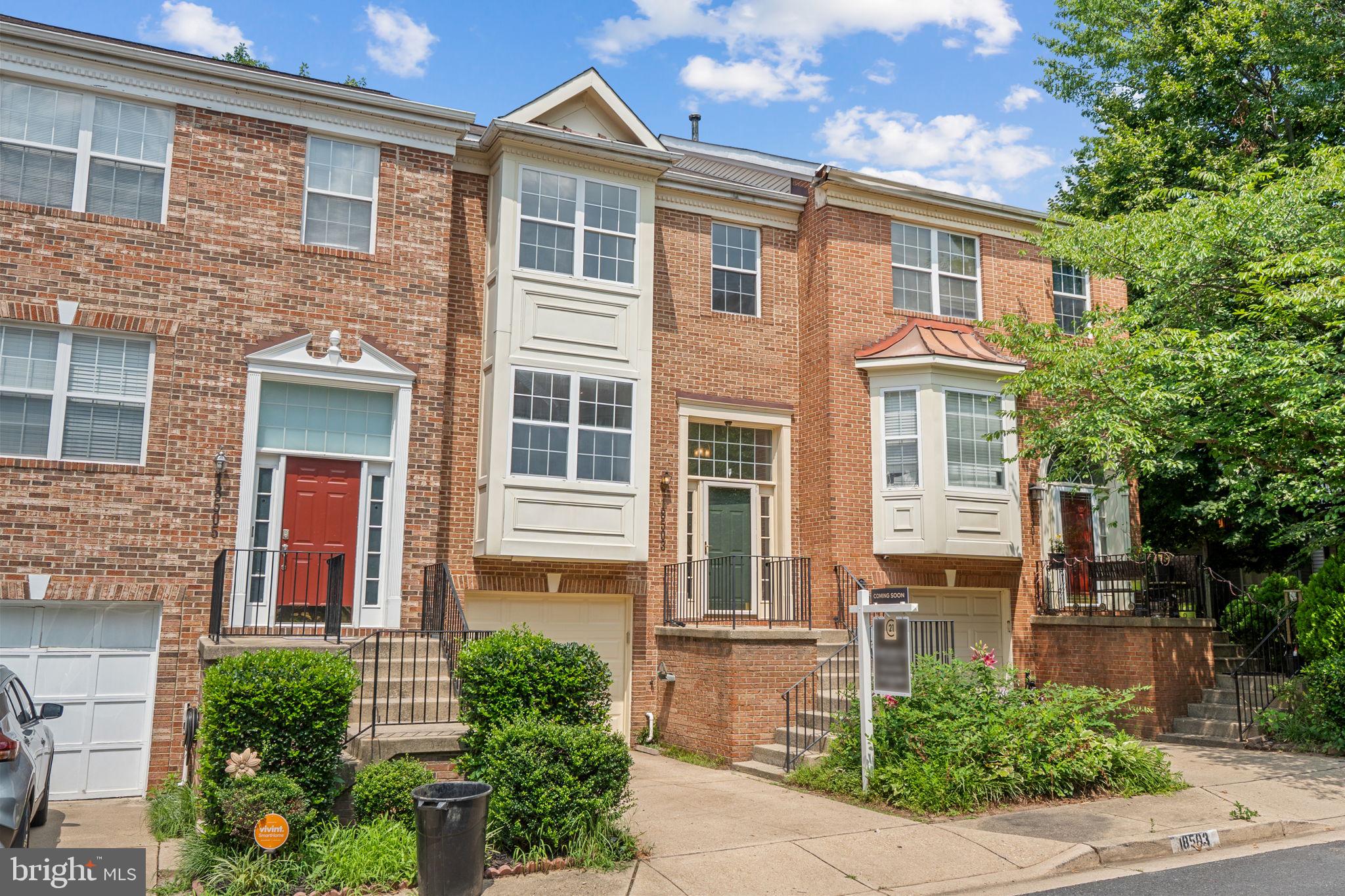 18503 CARRIAGE WALK CIRCLE