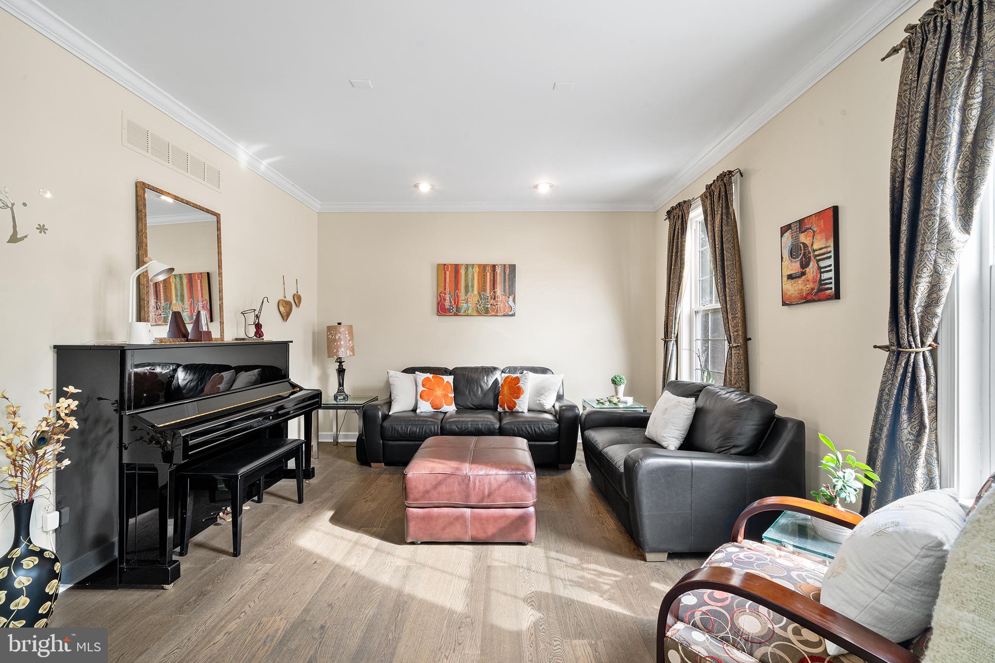 CHARLESTOWN HUNT - Residential