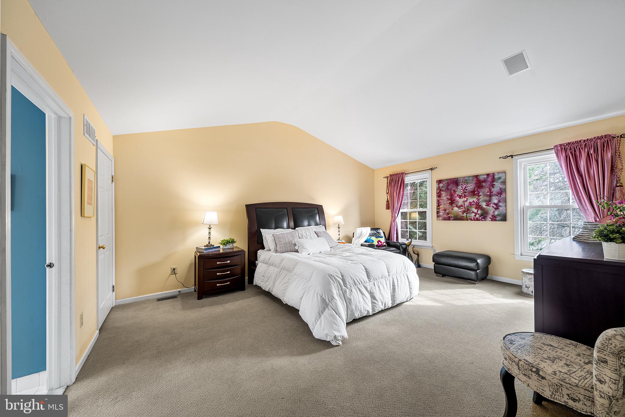 CHARLESTOWN HUNT - Residential