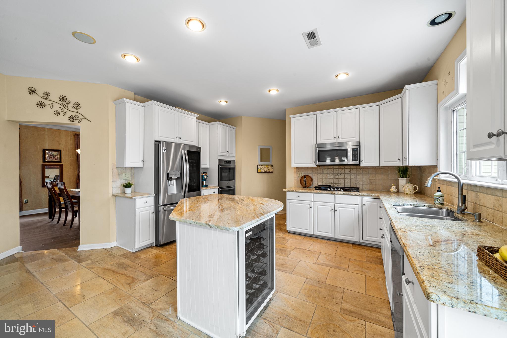 CHARLESTOWN HUNT - Residential