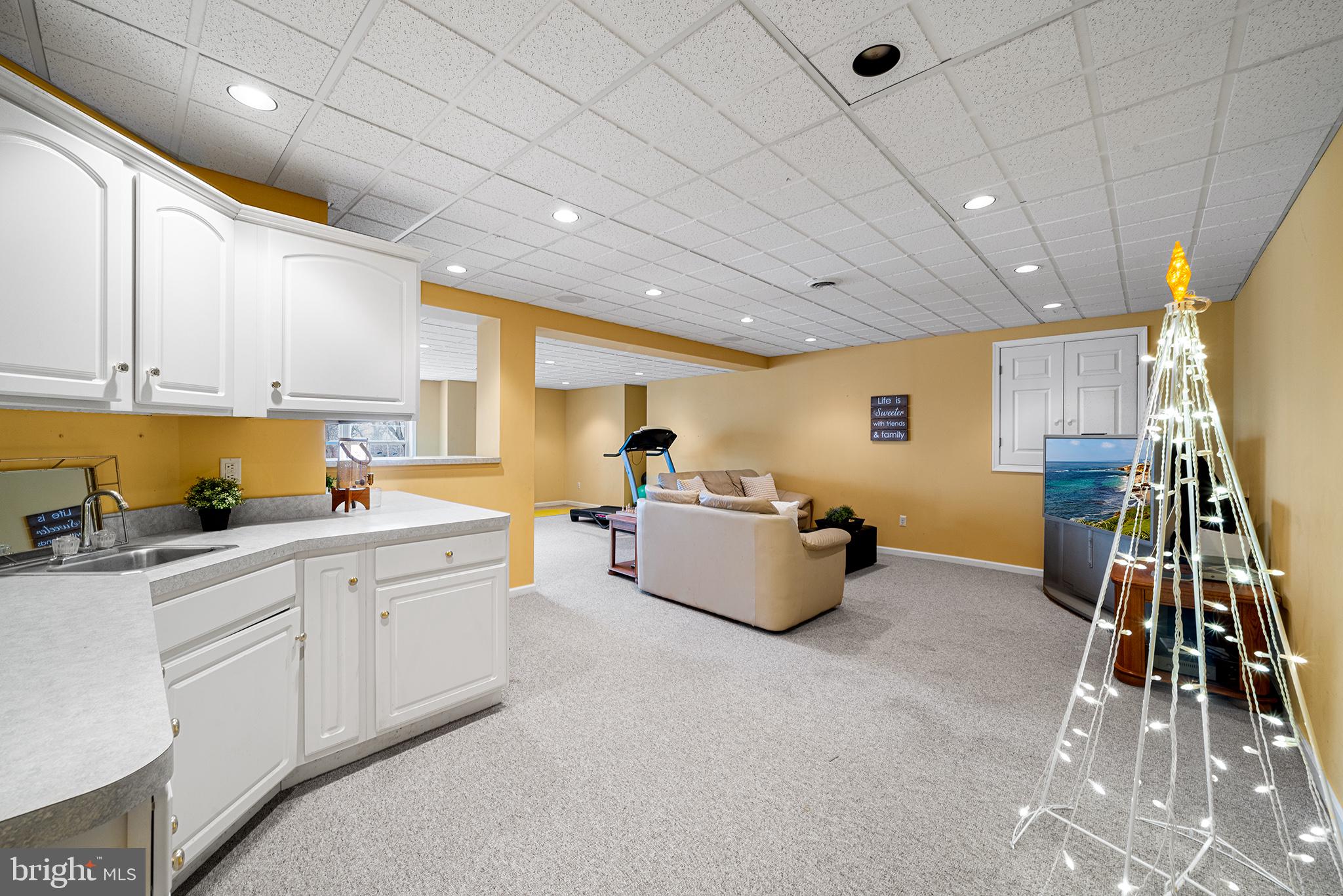 CHARLESTOWN HUNT - Residential