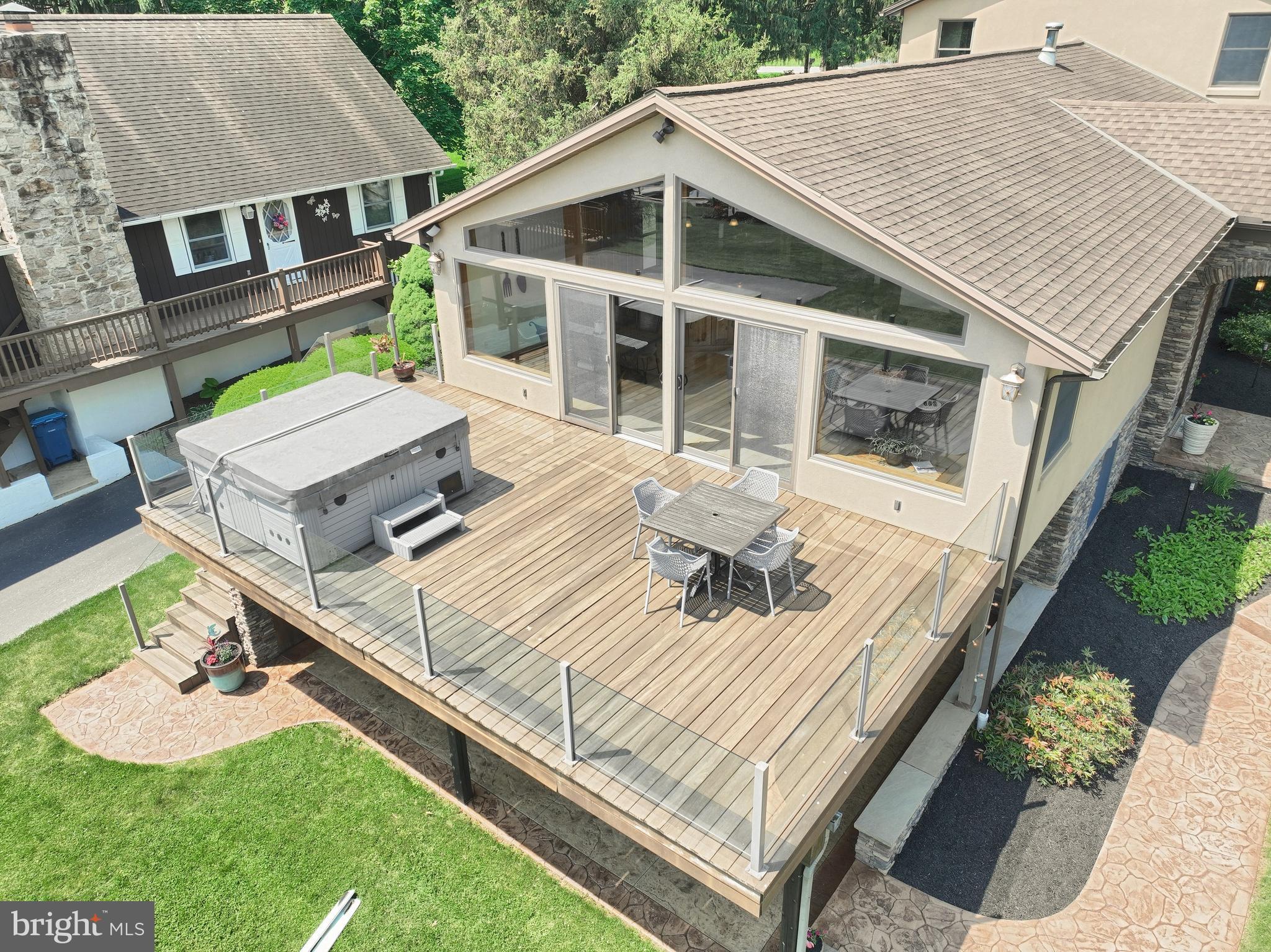 LAKE MEADE - Residential