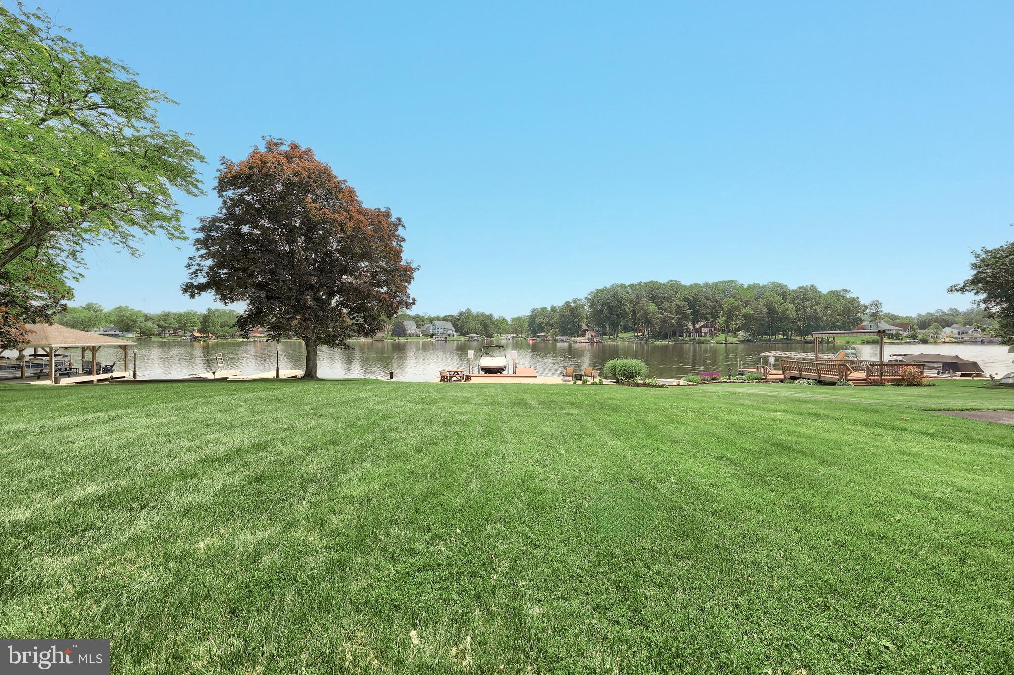 LAKE MEADE - Residential