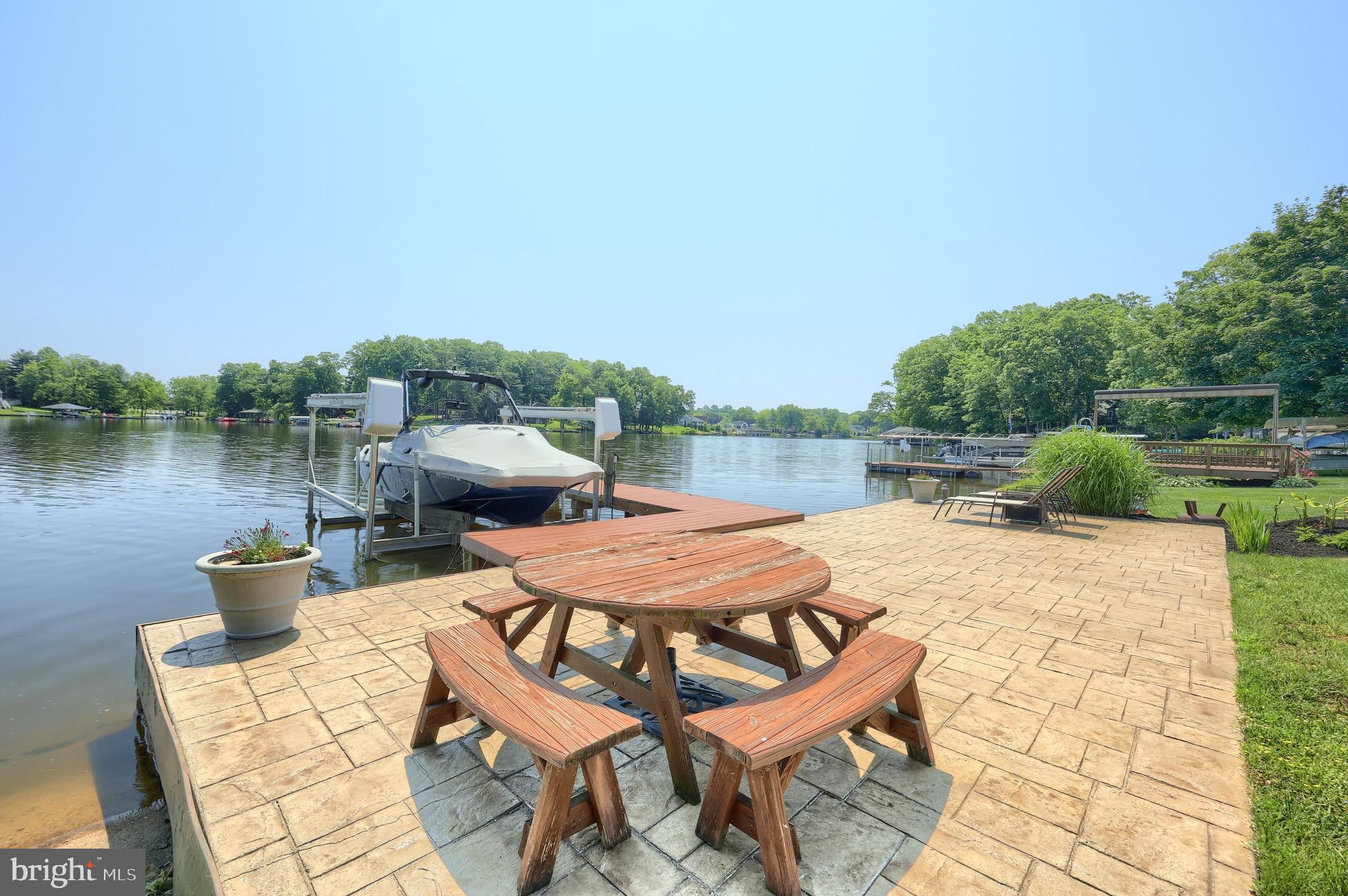 LAKE MEADE - Residential