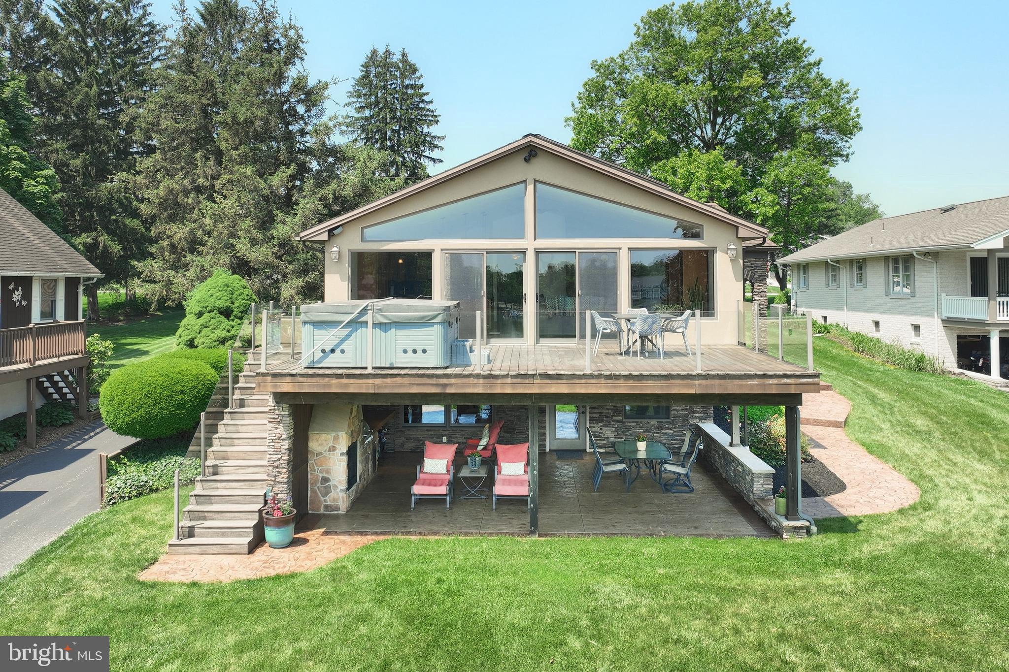 430 LAKE MEADE DRIVE