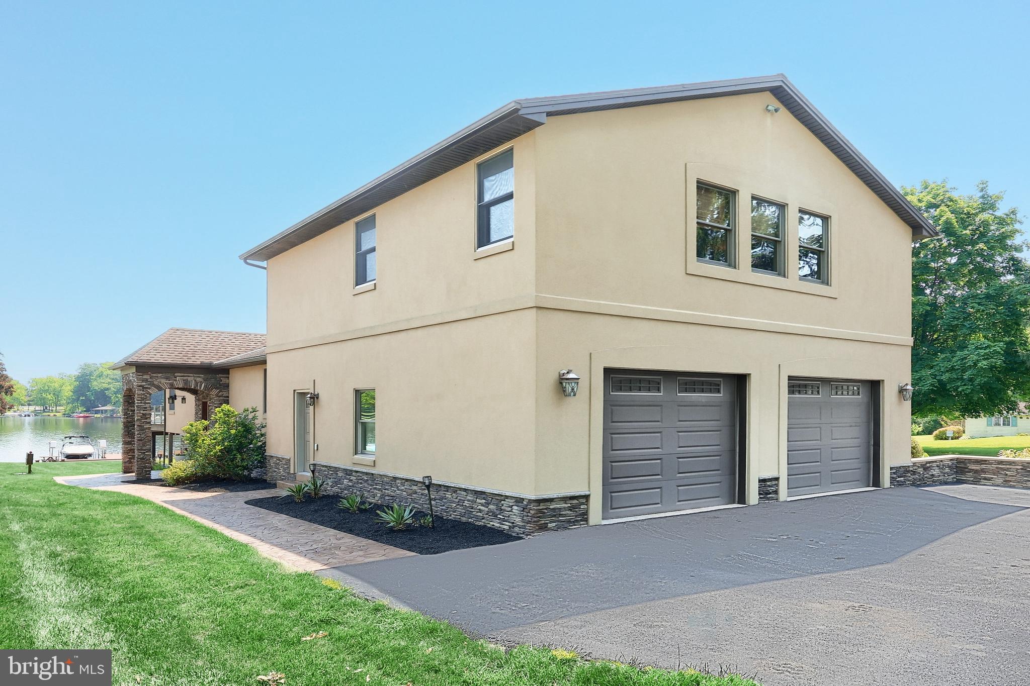 LAKE MEADE - Residential