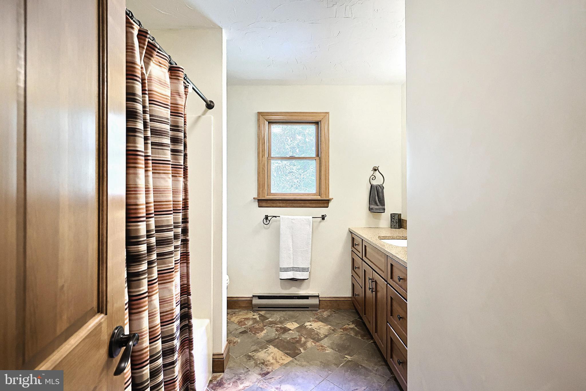 LAKE MEADE - Residential