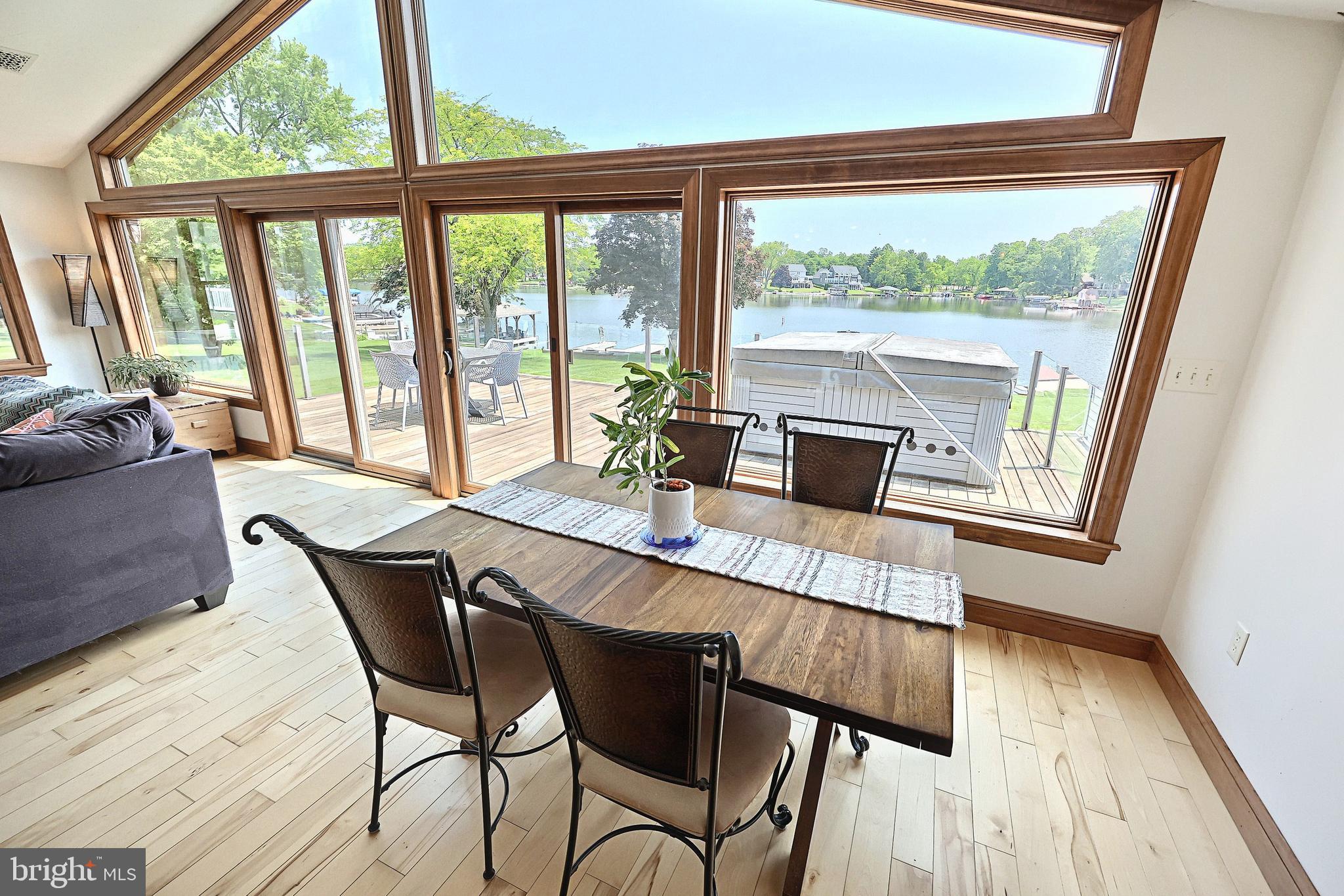 LAKE MEADE - Residential